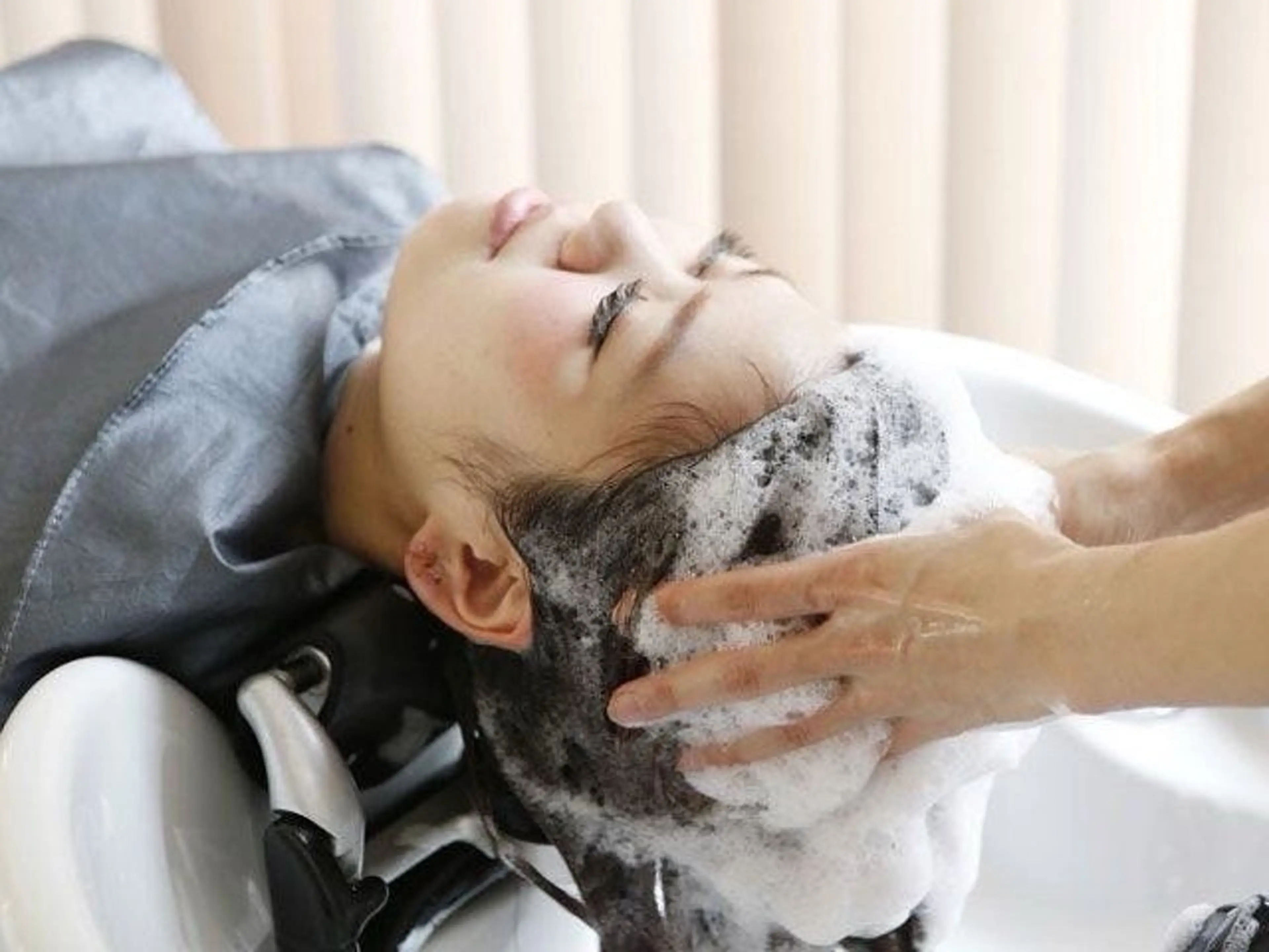 ロング ヘッドスパ 🩶横浜美容室 透明感カラー✝️るみのヘアスタイル