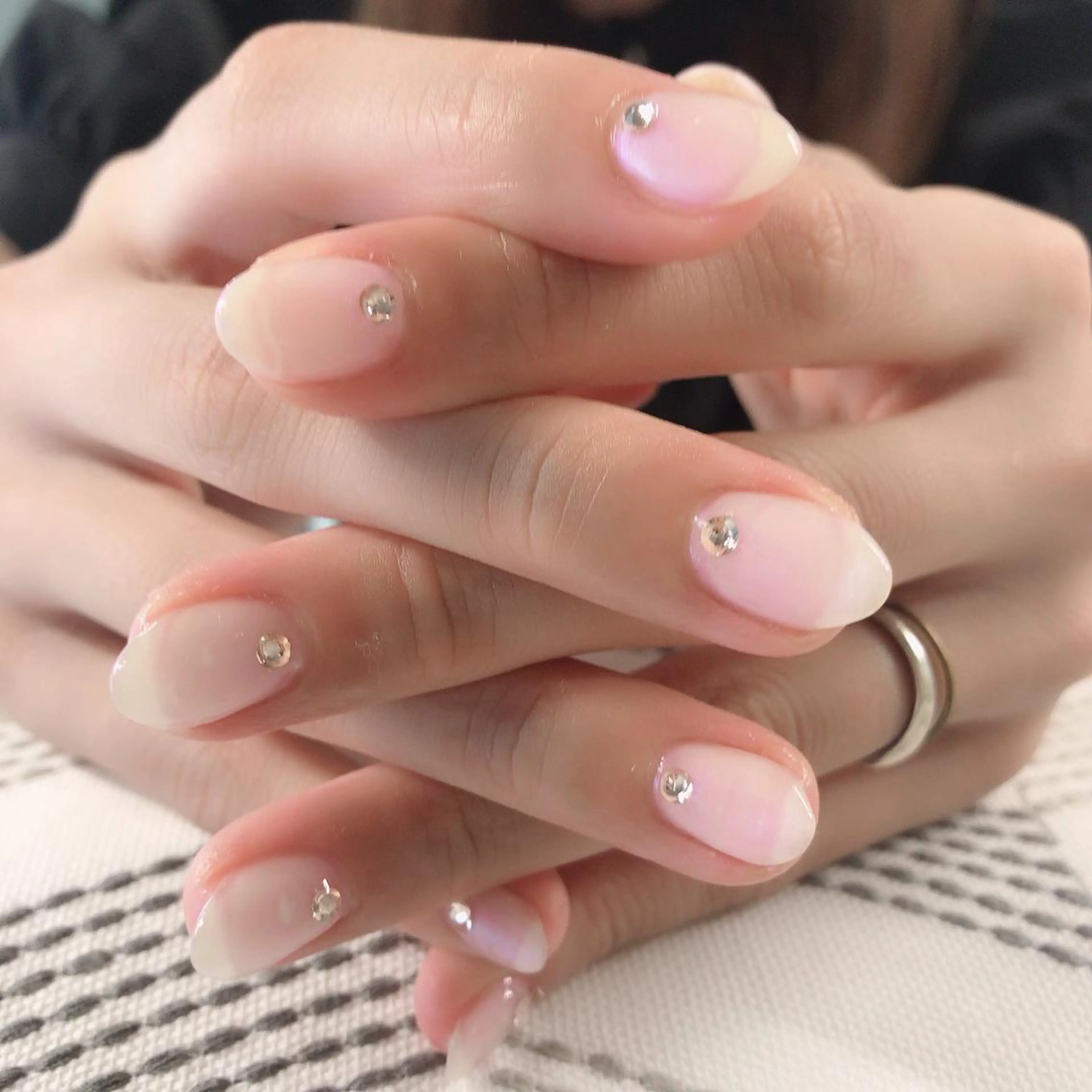 ネイル 大分市都町ネイル NUDGEの眉毛・アイブロウイメージ