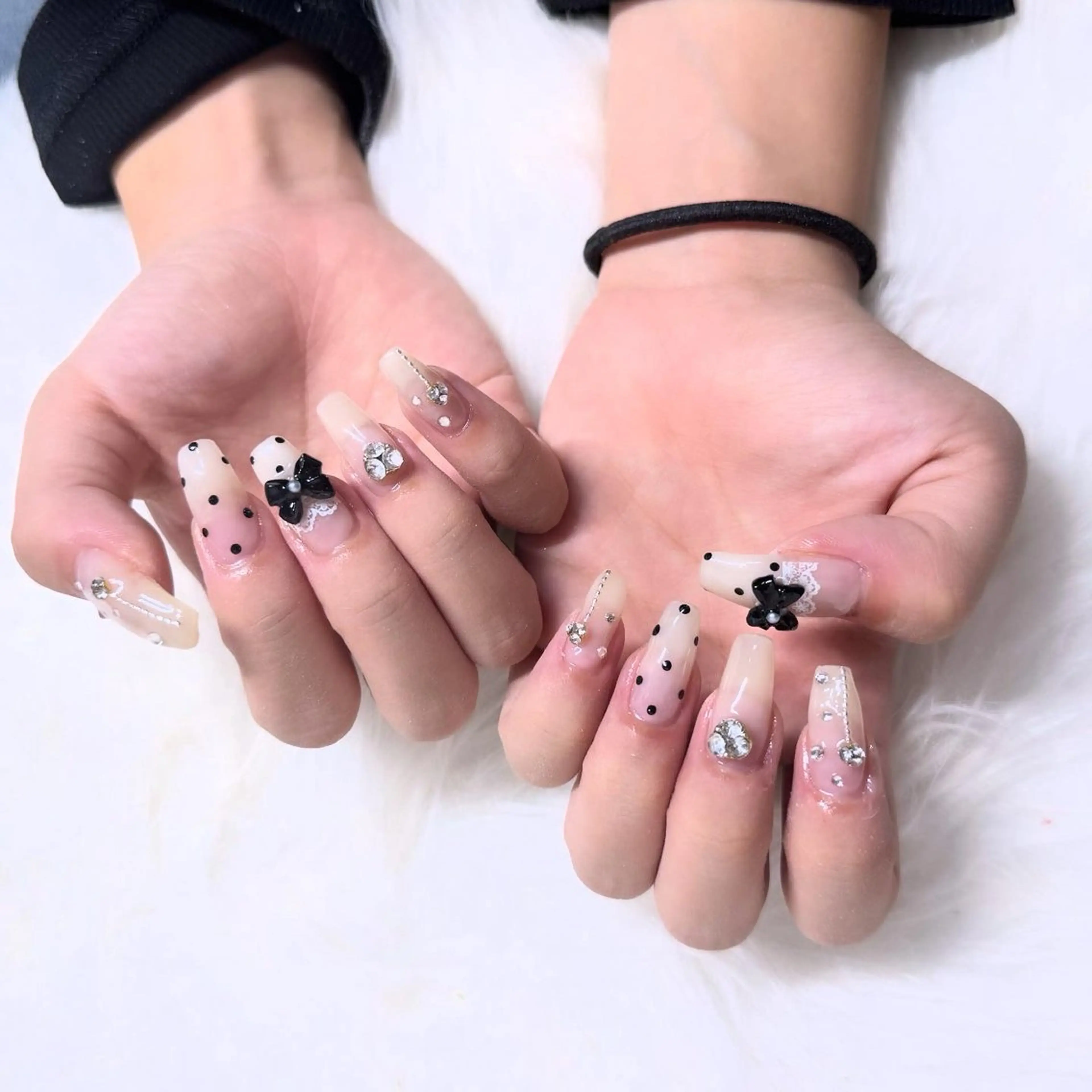 セミロング ハンドネイル mao .のネイルデザイン