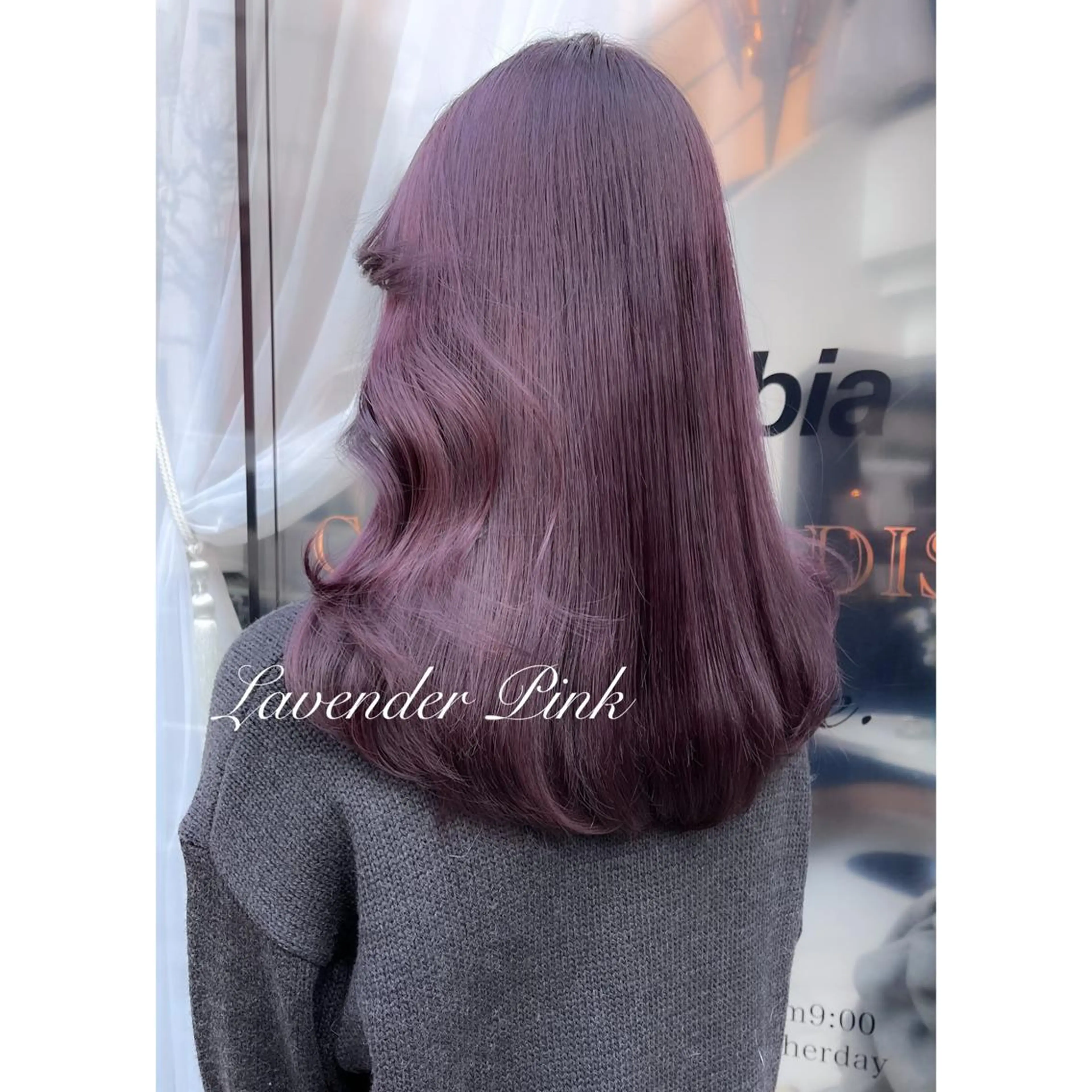 セミロング カラー ブリーチ カット ヘアカラー LOTTA CUCCI所属・miyu /トレンド カラー×艶髪のヘアスタイル