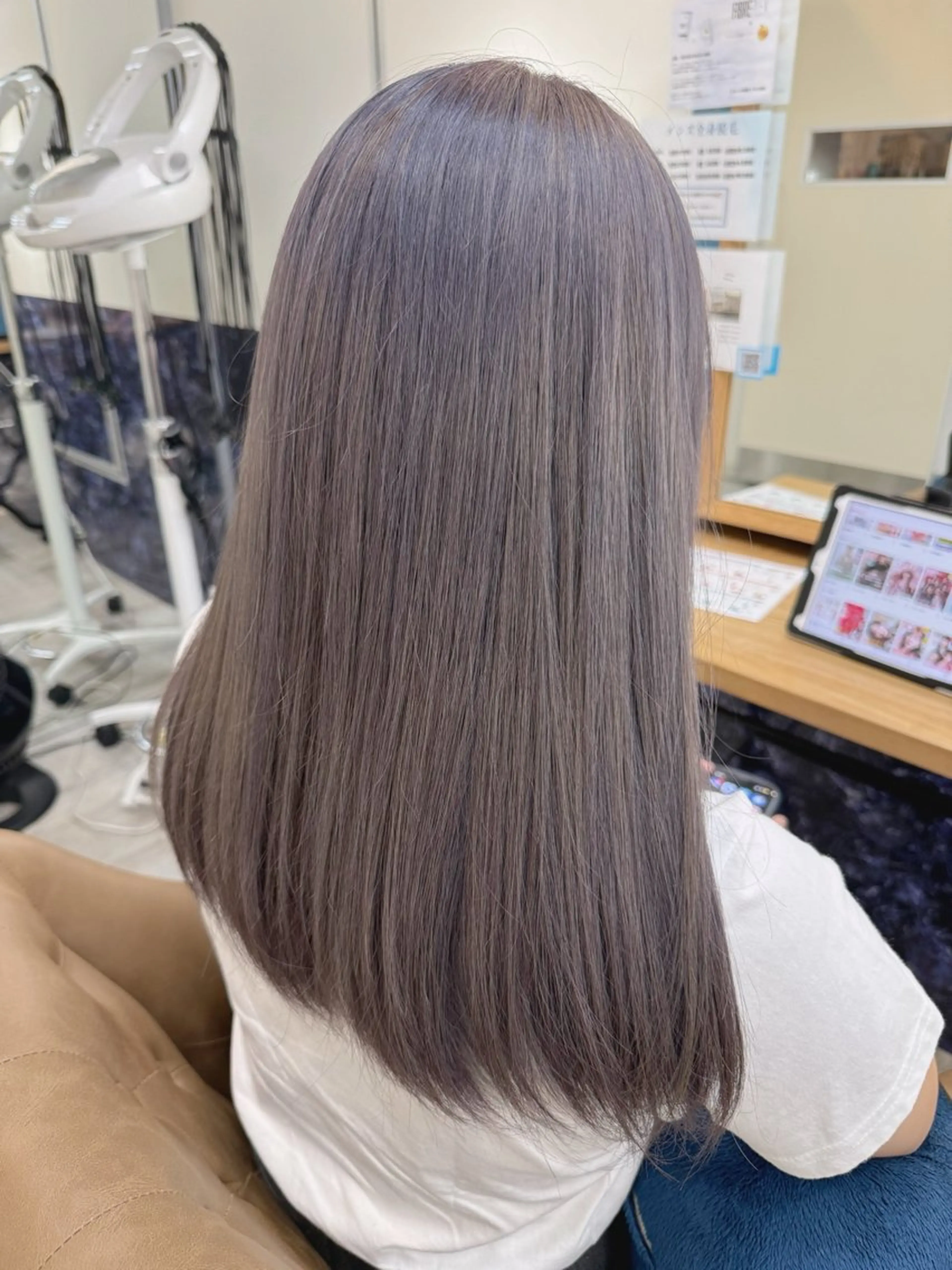 ロング カラー グレージュ 🍒新家 さくら🍒のヘアスタイル