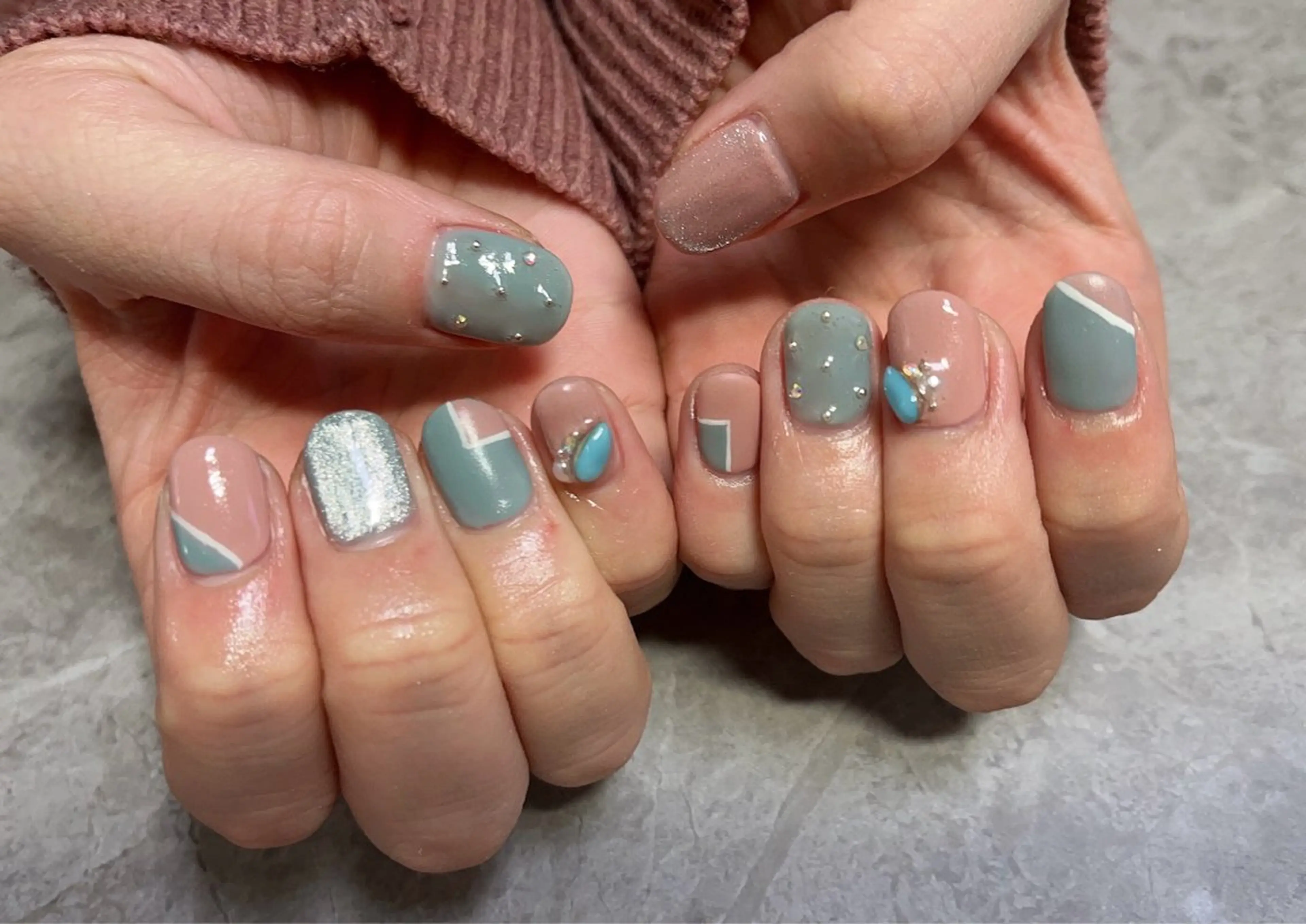 ネイル アートネイル マットネイル 持ち込み ストーンネイル ハンドネイル ハンドケア Felice所属・ベテランネイル cnc  nailのネイルデザイン