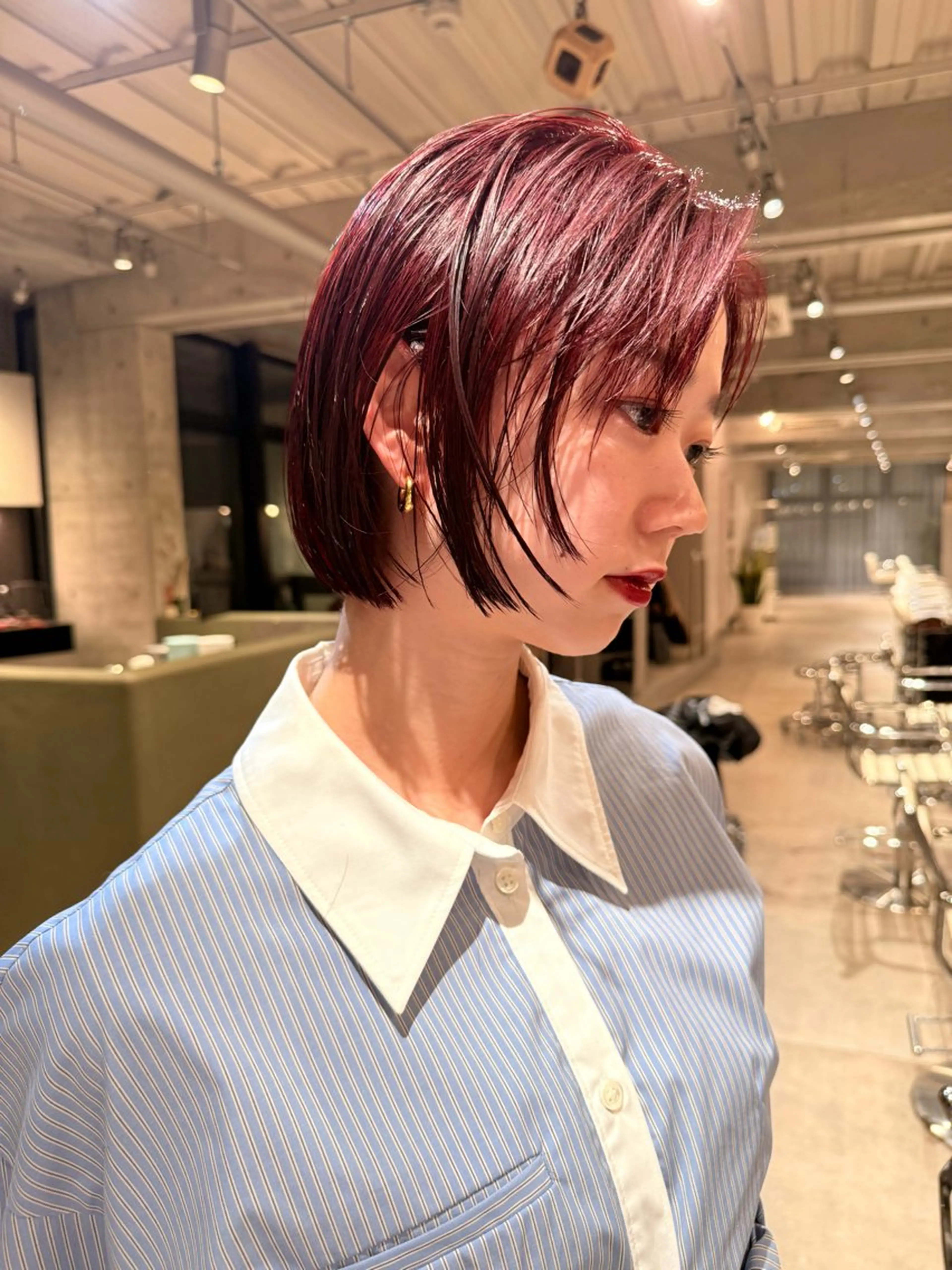 カラー ブリーチ ボルドーカラー ブリーチなしカラー カット ヘアカラー トリートメント 透明感カラー/ SORA🩰♡のヘアスタイル