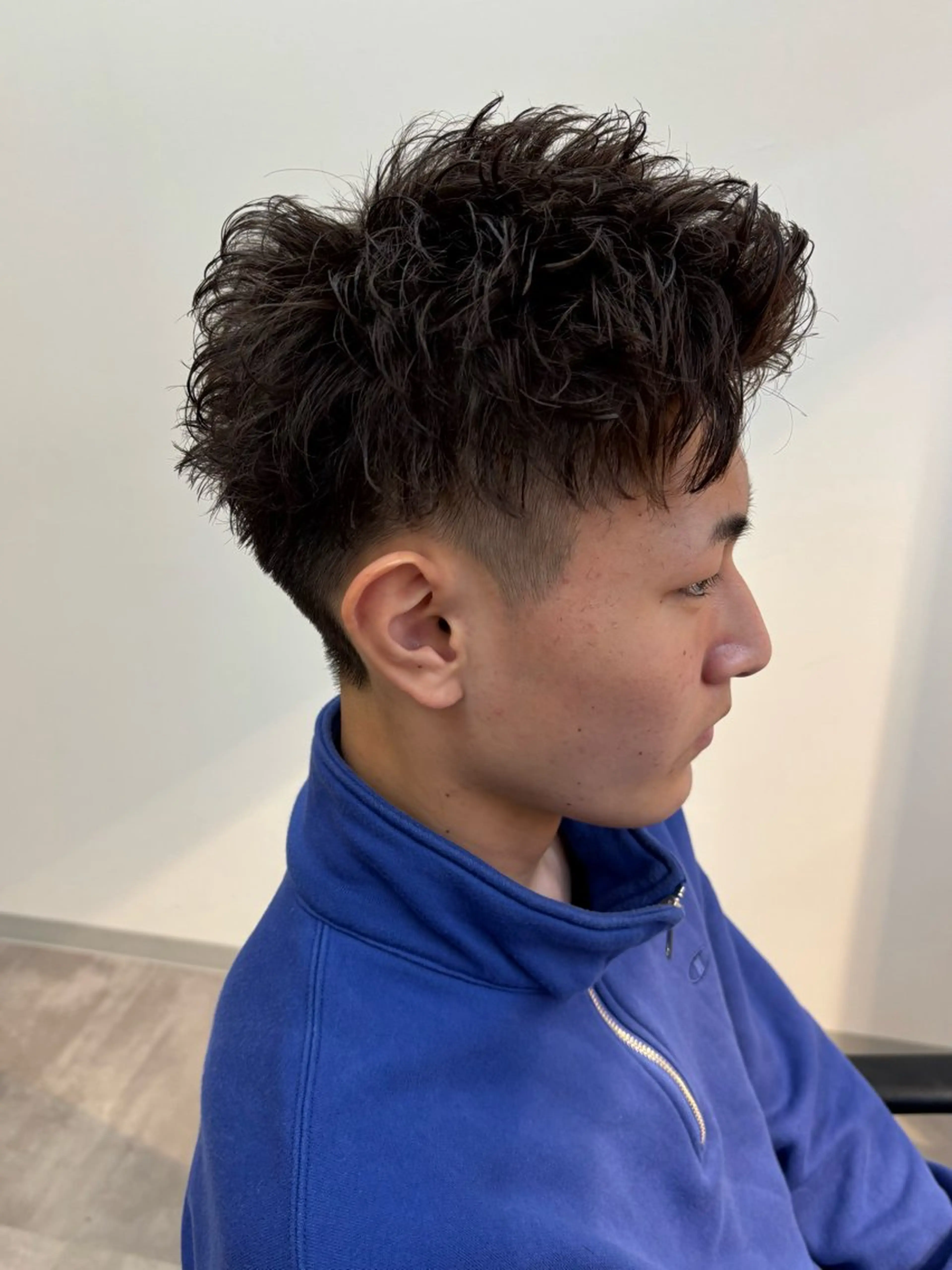 パーマ メンズ メンズパーマ カット パーマ 保立メンズカット 千葉駅フェザーパーマのヘアスタイル