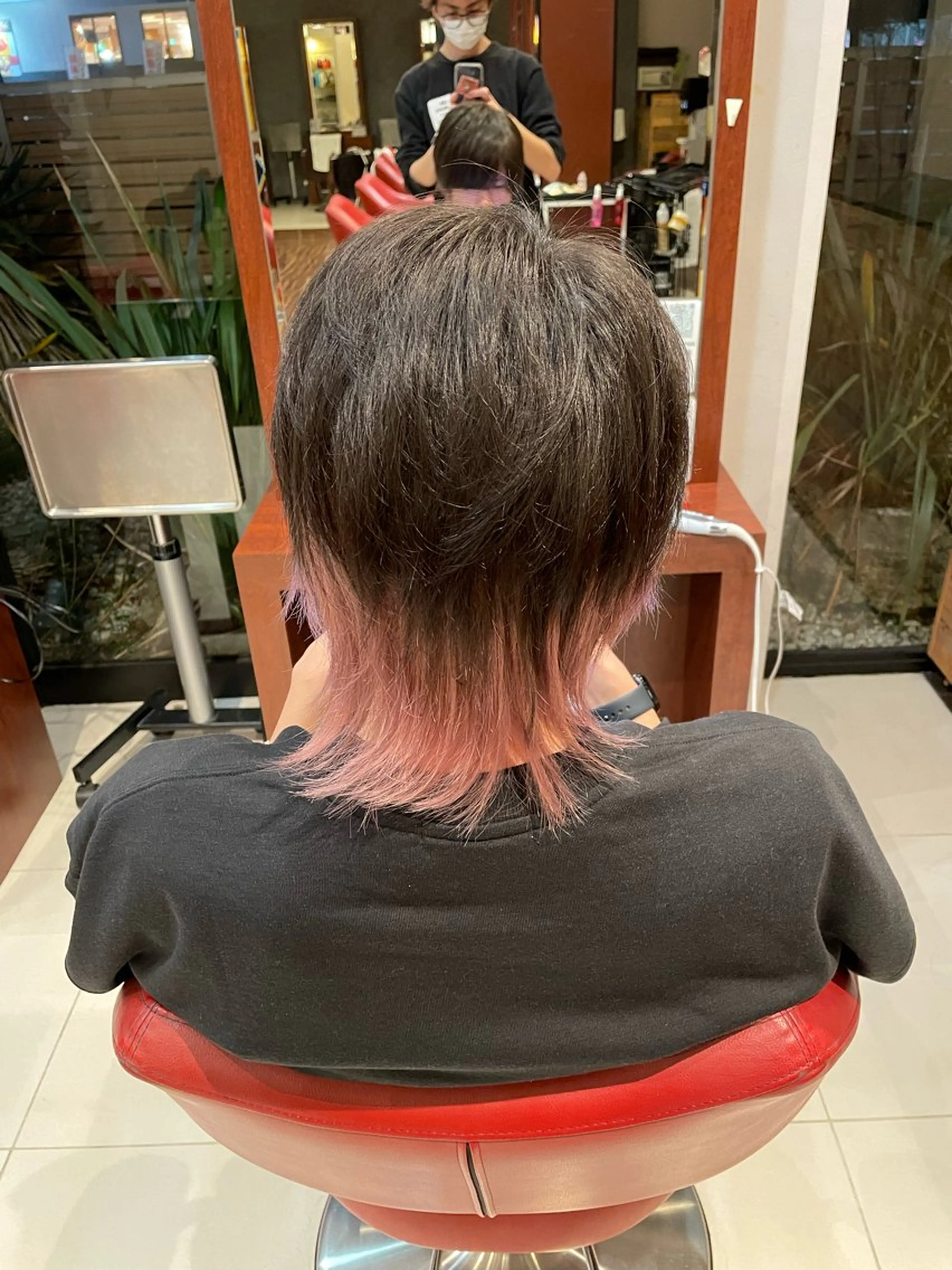 メンズ メンズインナーカラー メンズウルフカット ウルフカット ヘアカラー BUDDY HAIR SPA所属・トヨシマ シュウトのヘアスタイル