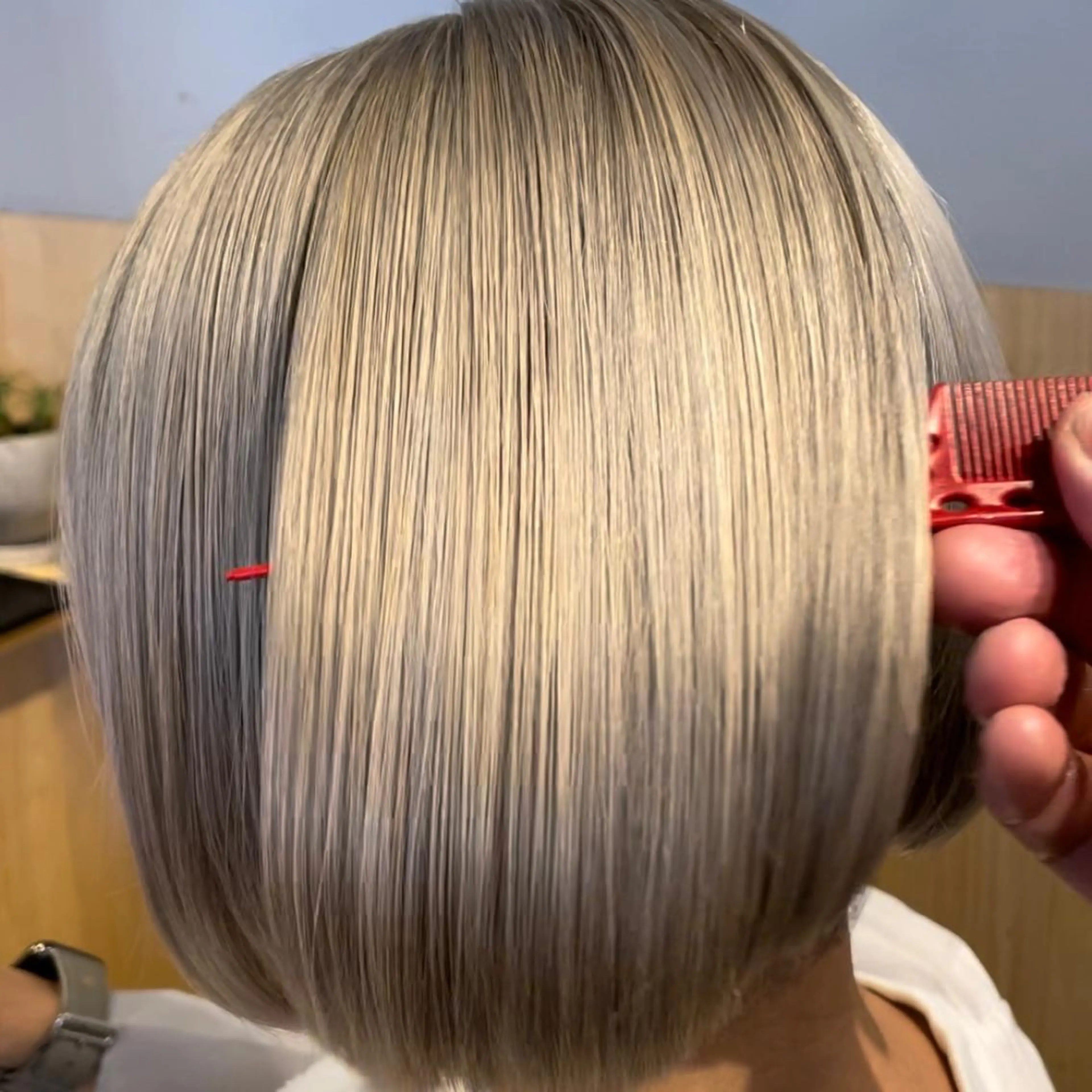 ショート カラー ブリーチ ケアブリーチ ダブルカラー ハイライトカラー インナーカラー 【美髪とカット】 AKIFUMIのヘアスタイル