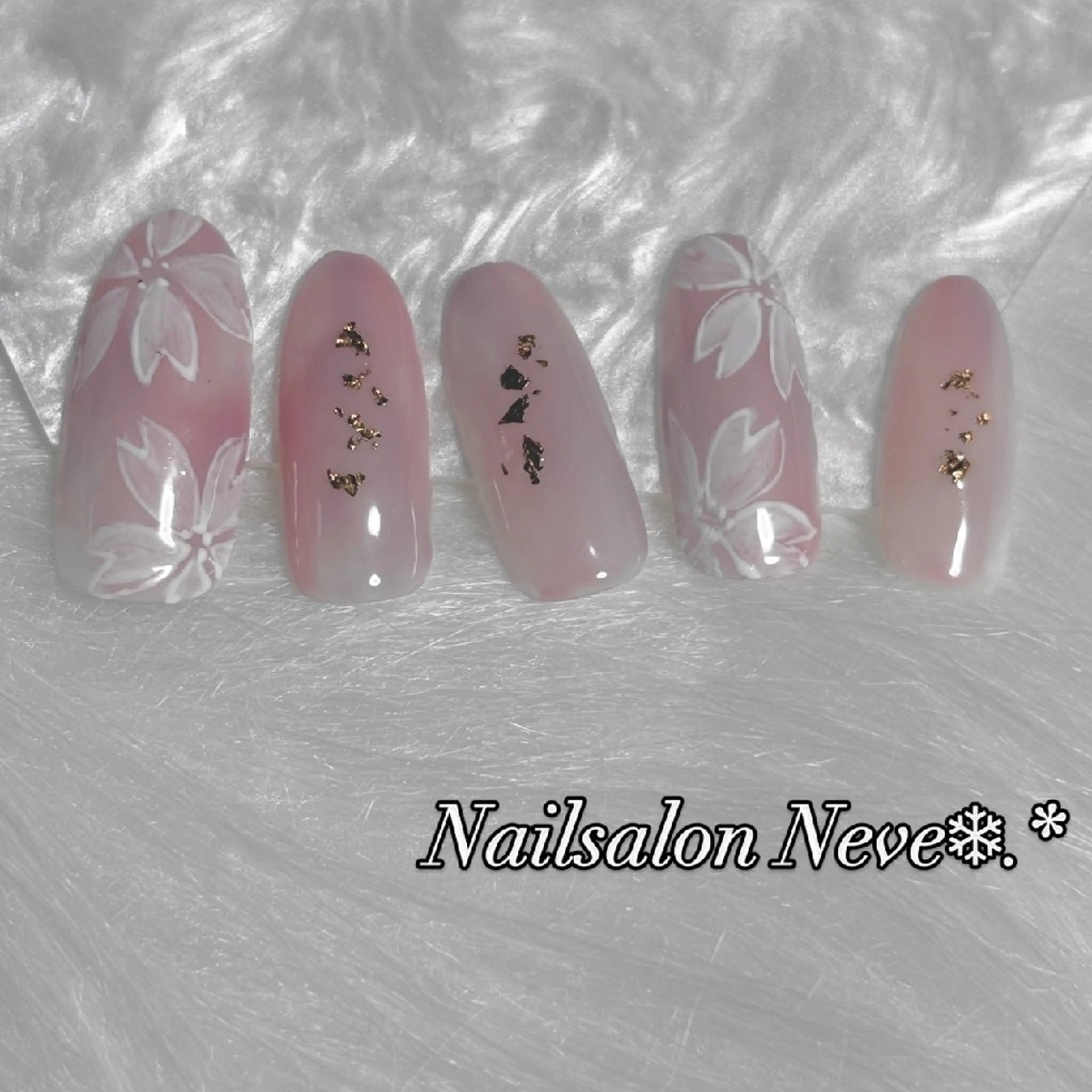 ネイル ハンドネイル Nailsalon Neve❄︎.*のネイルデザイン