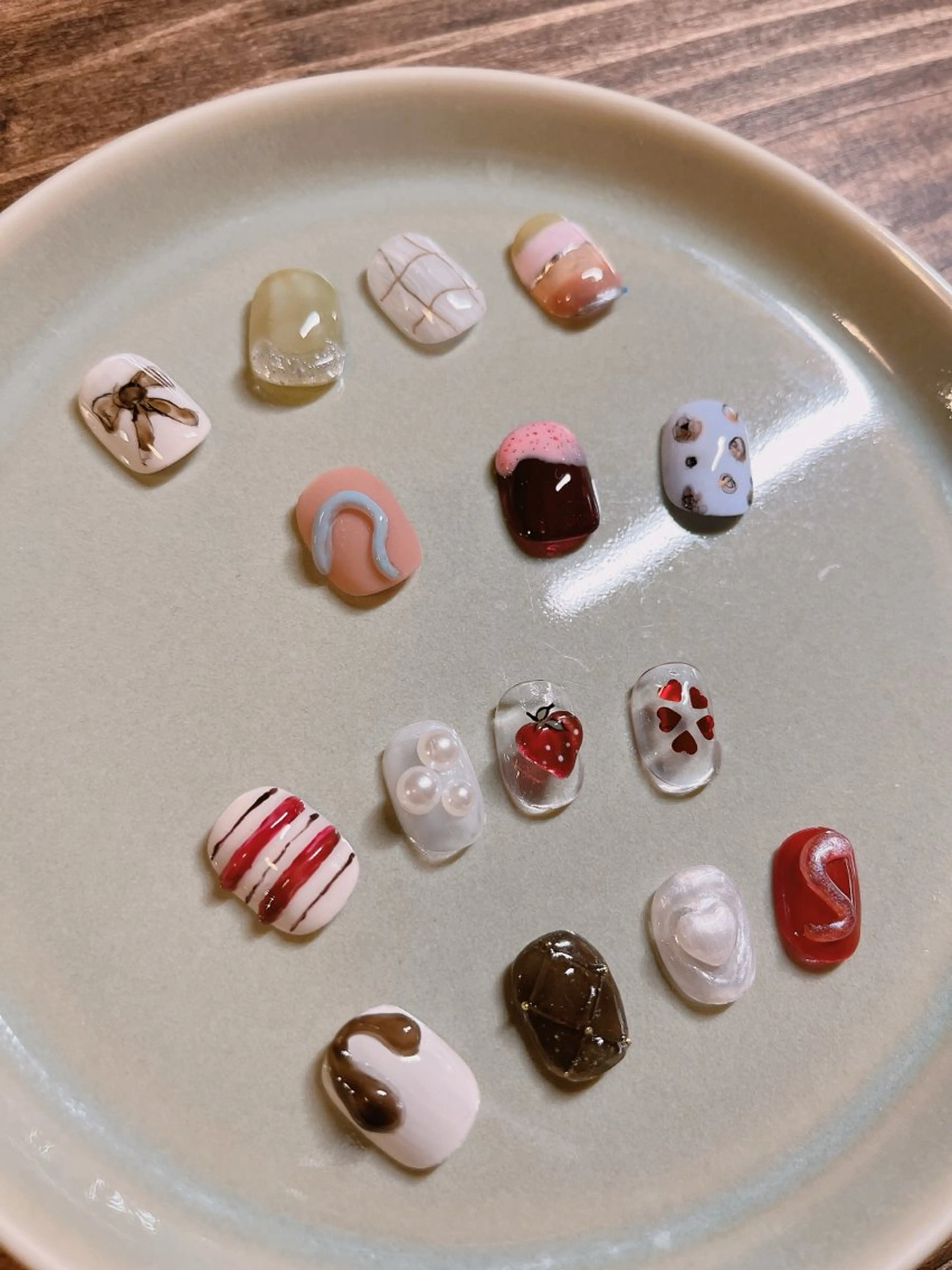 ネイル 持ち込み バレンタイン atelier mofのネイルデザイン