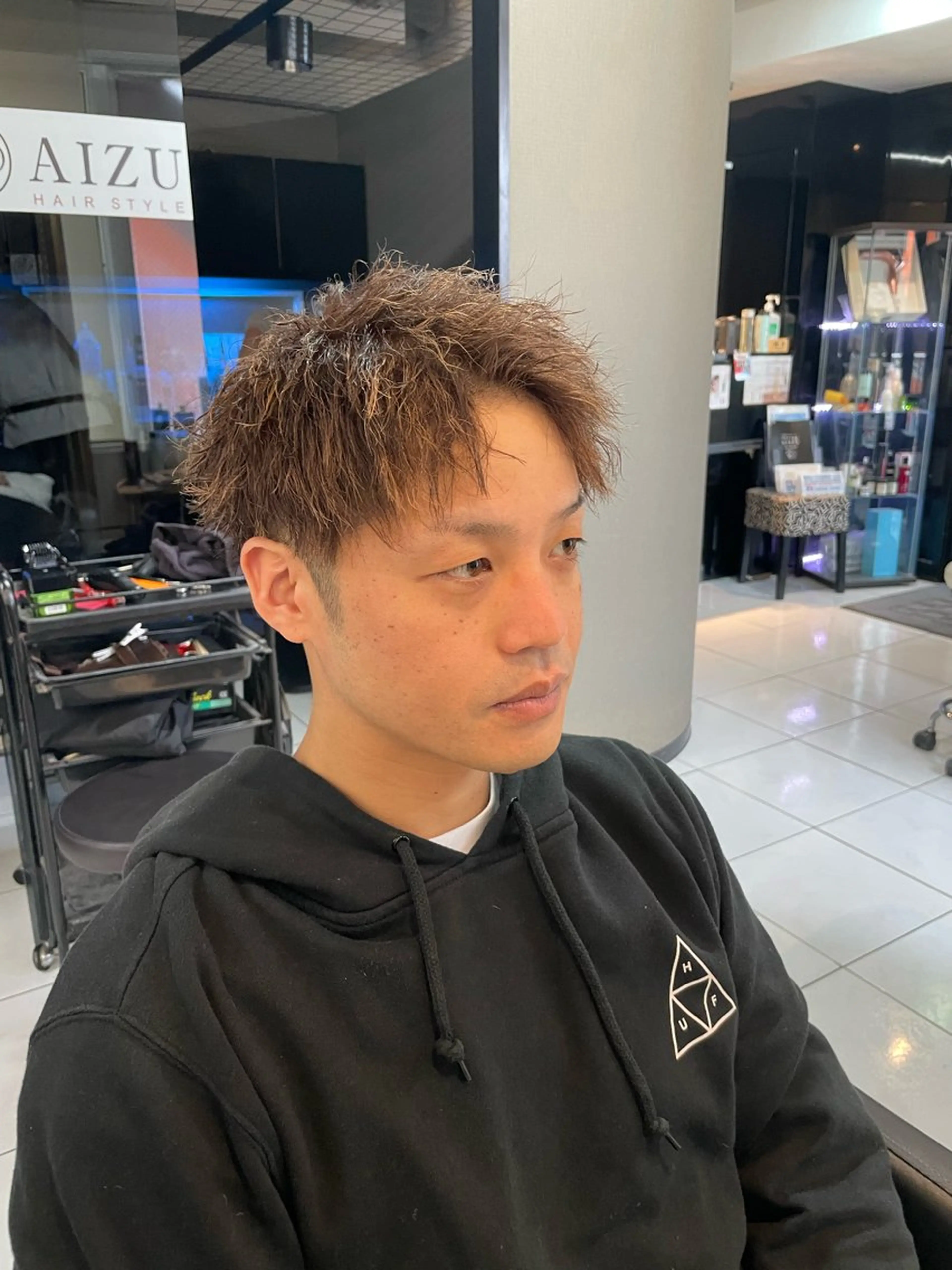 カラー パーマ メンズ アップバング メンズメッシュ メンズパーマ スパイキーショート 波巻きパーマ カット ヘアカラー 🔥お値段以上🔥 メンズ特化たかひろのヘアスタイル