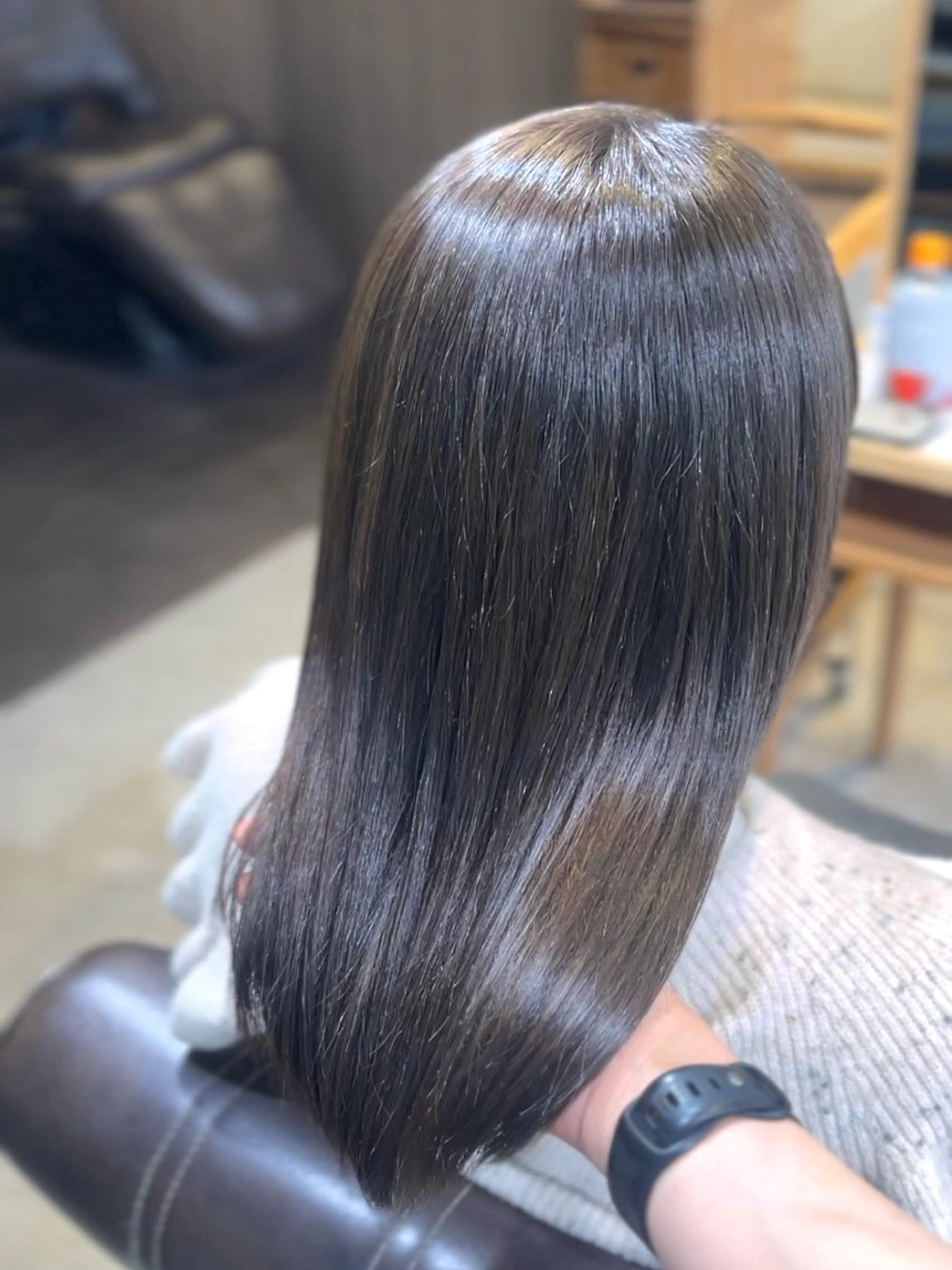 ミディアム カラー グレージュ オリーブグレージュ オリーブグレー bel./arie ⠀ ⠀ ⠀のヘアスタイル