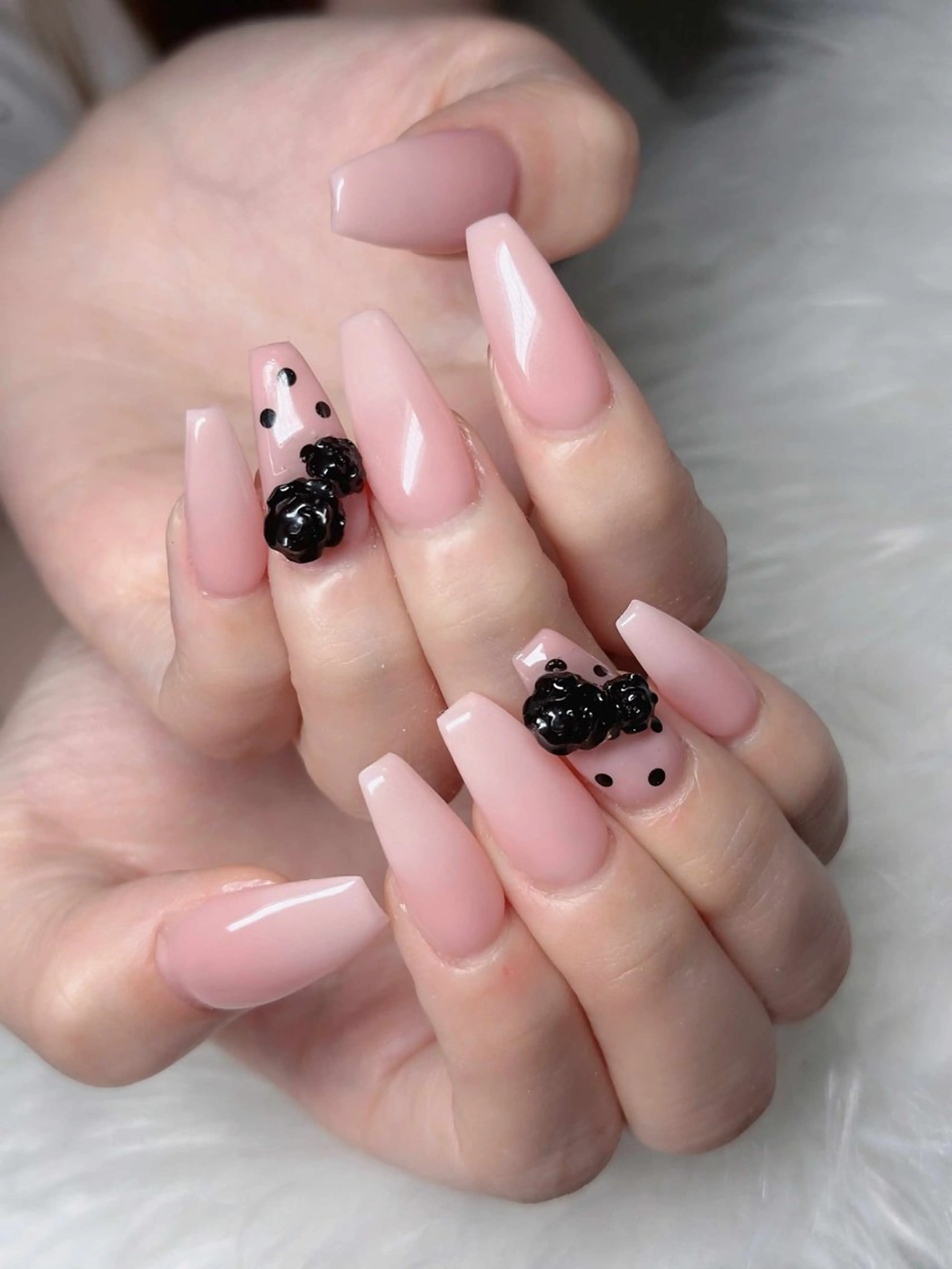 ネイル フレンチネイル ジェルネイル ガラスフレンチ ハロウィン ハート ハンドネイル H.baby Nail Salonのネイルデザイン