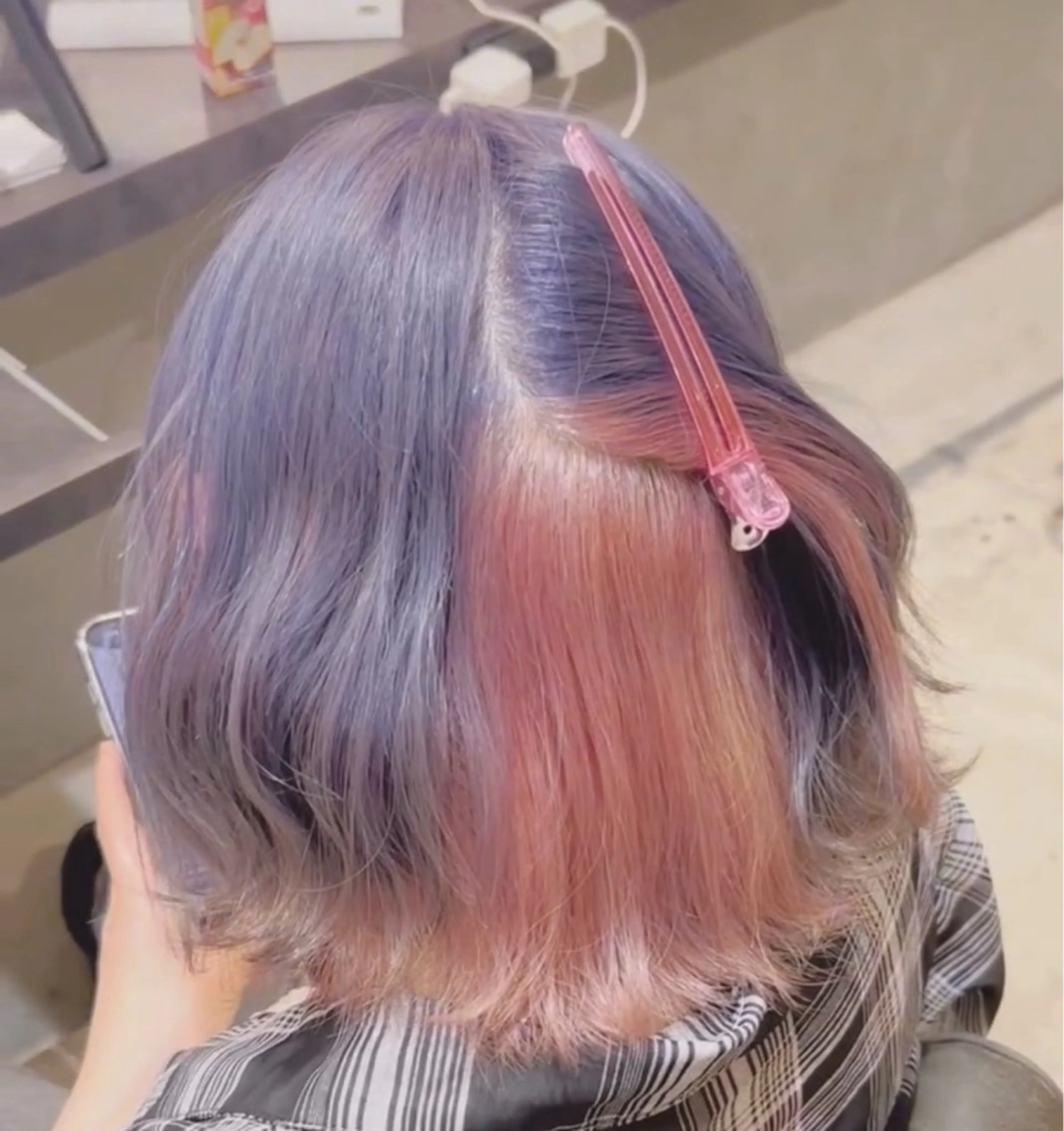 ショート カラー インナーカラー ヘアカラー ハイトーン、カラー 特化⟡.·すわ☁️のヘアスタイル
