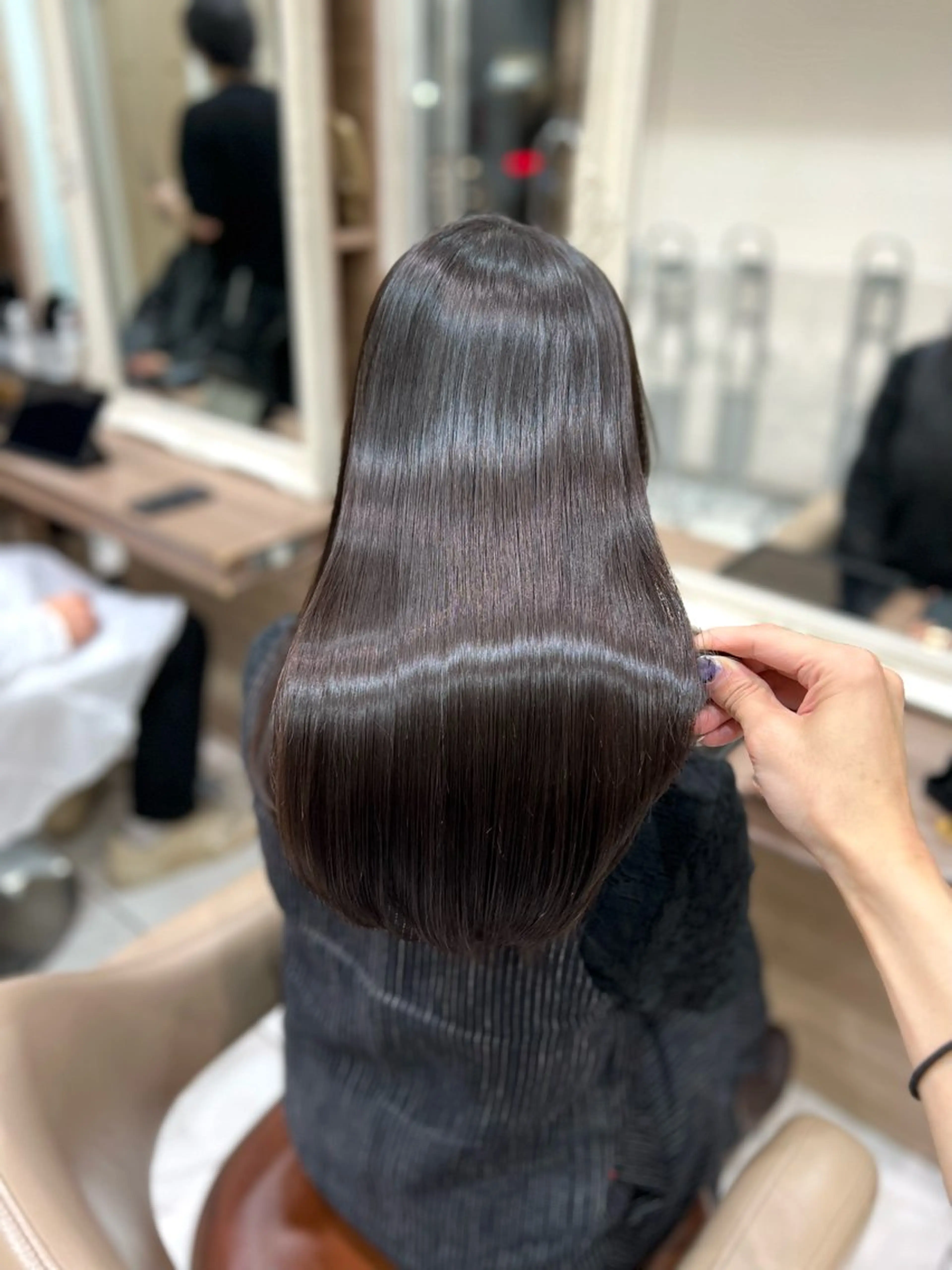ロング カット ヘアカラー 縮毛矯正 レイヤー×韓国 🇰🇷鈴木啓太のヘアスタイル