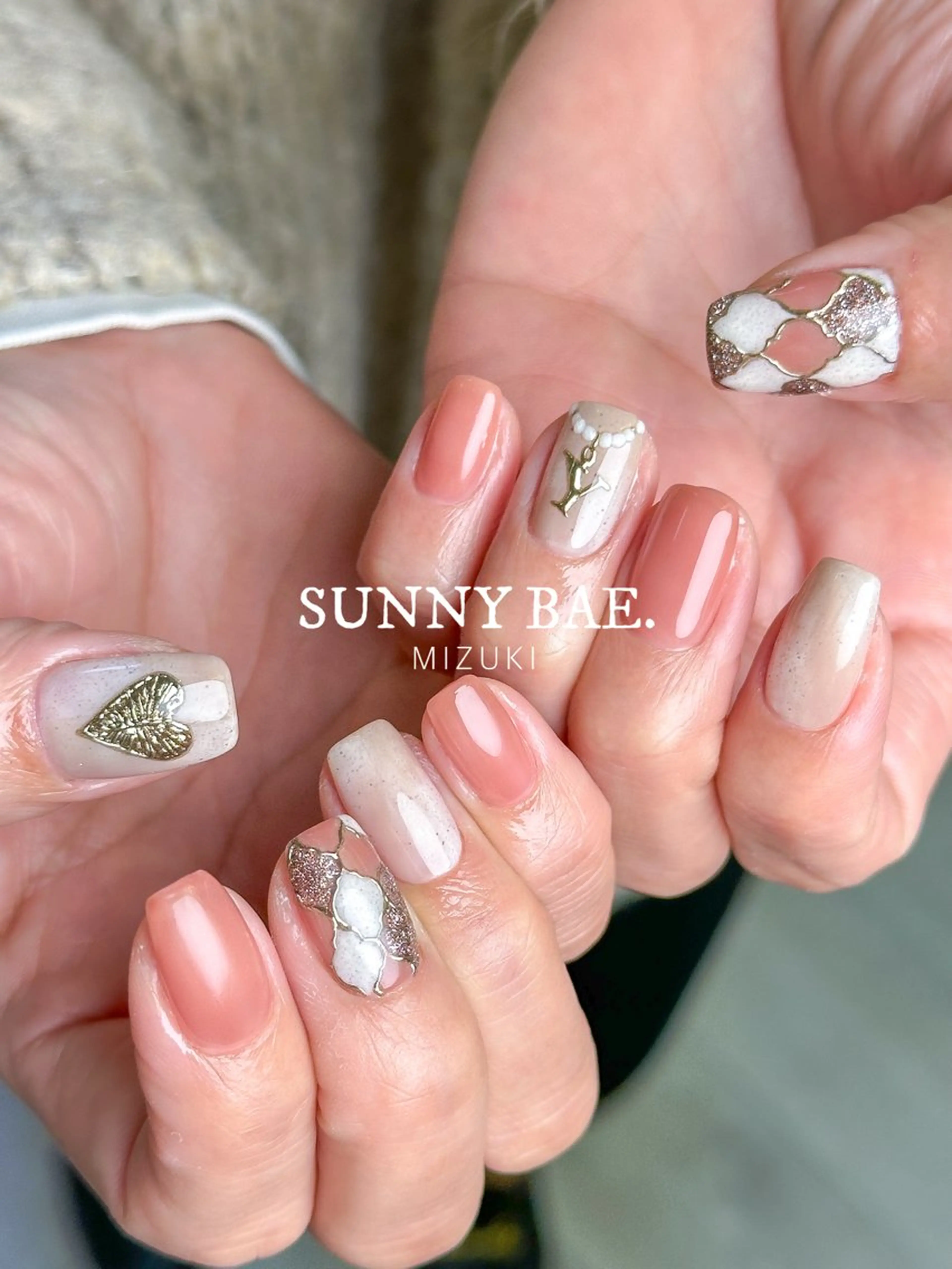 ネイル ハート ミラーネイル バレンタイン ハンドネイル SUNNY BAE. 🌼MIZUKIのネイルデザイン