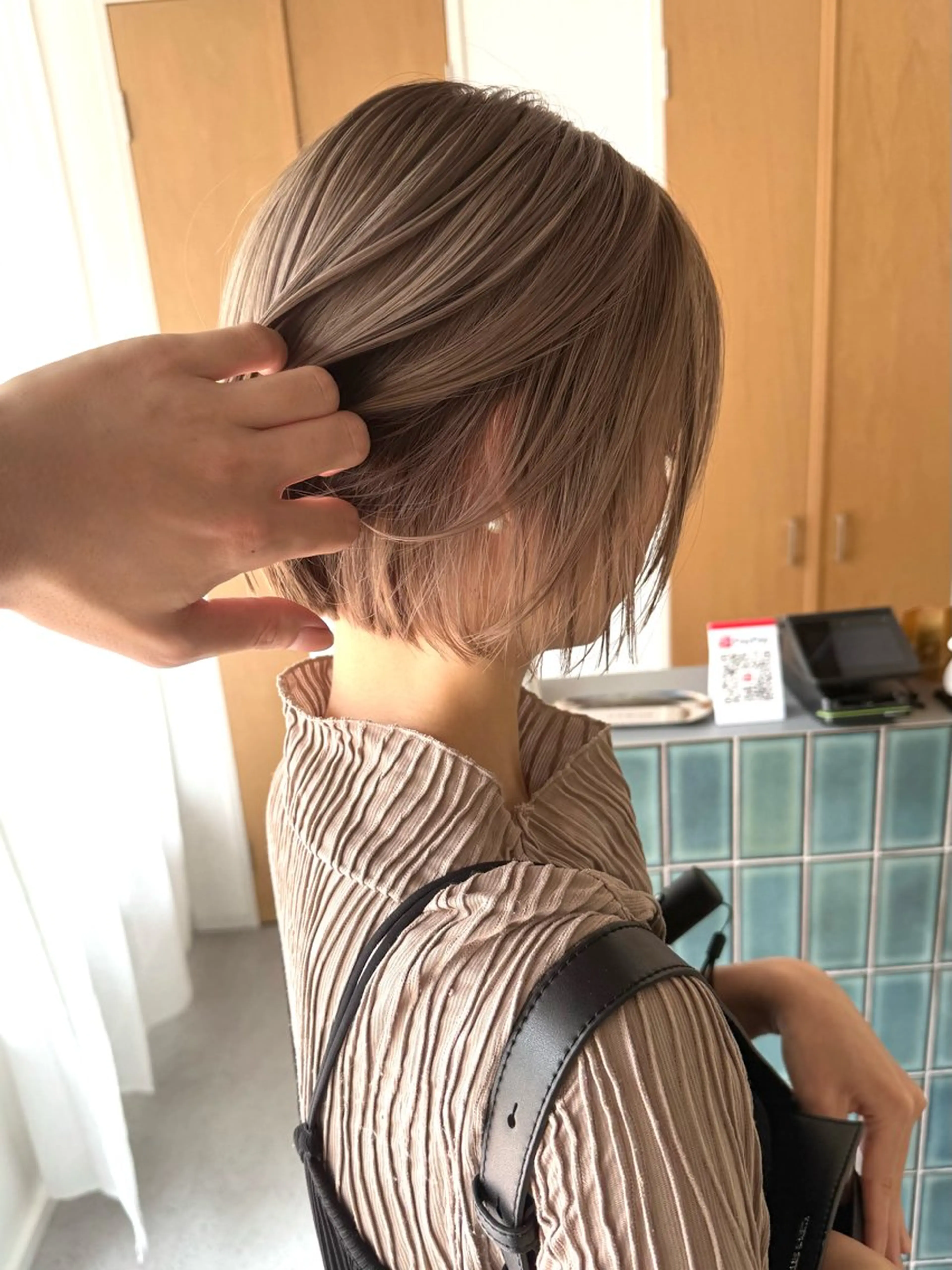 ショート カラー ヘアカラー トリートメント アイジマヒロ vagueのヘアスタイル