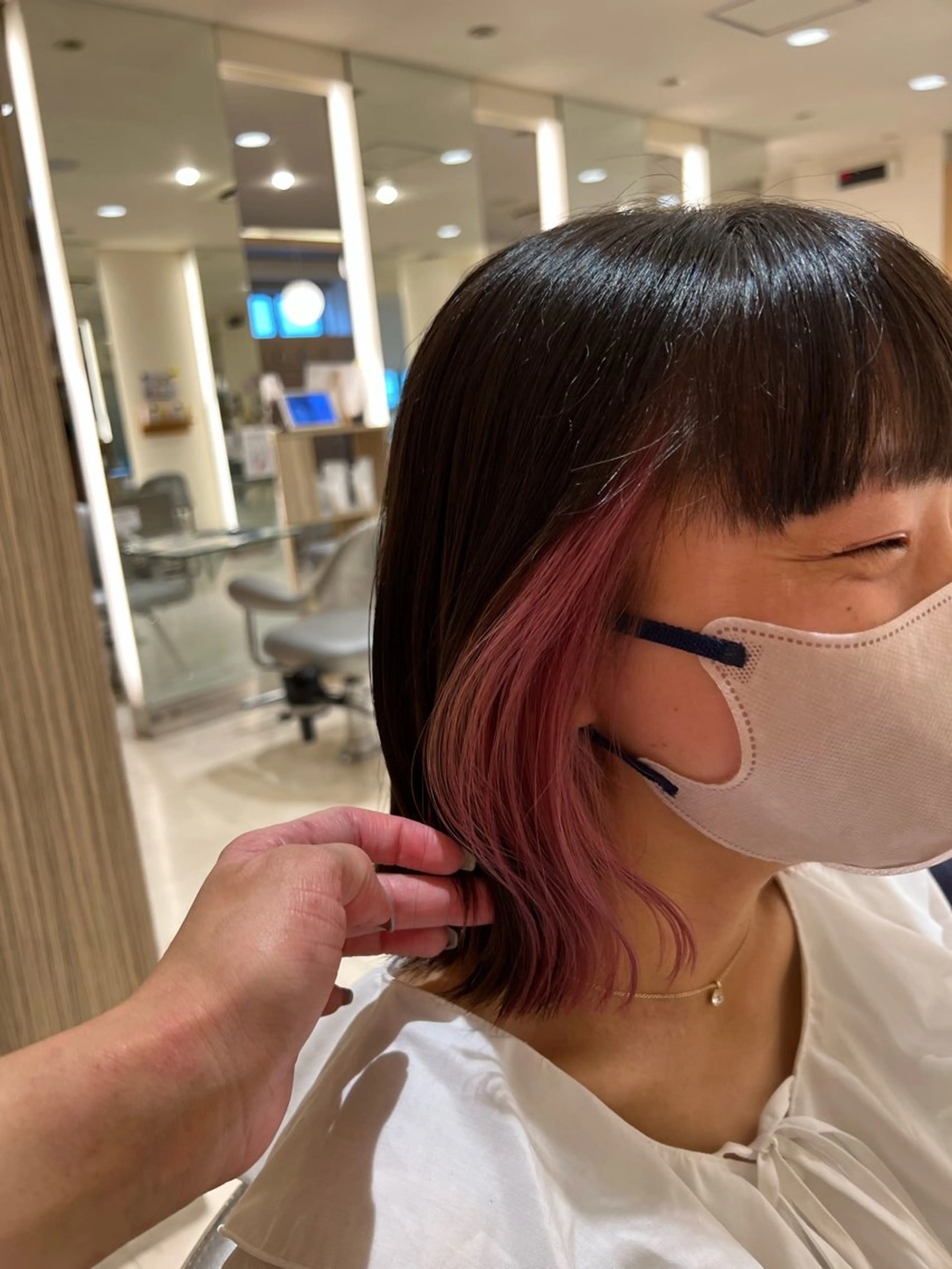 カラー 久永 菫のヘアスタイル