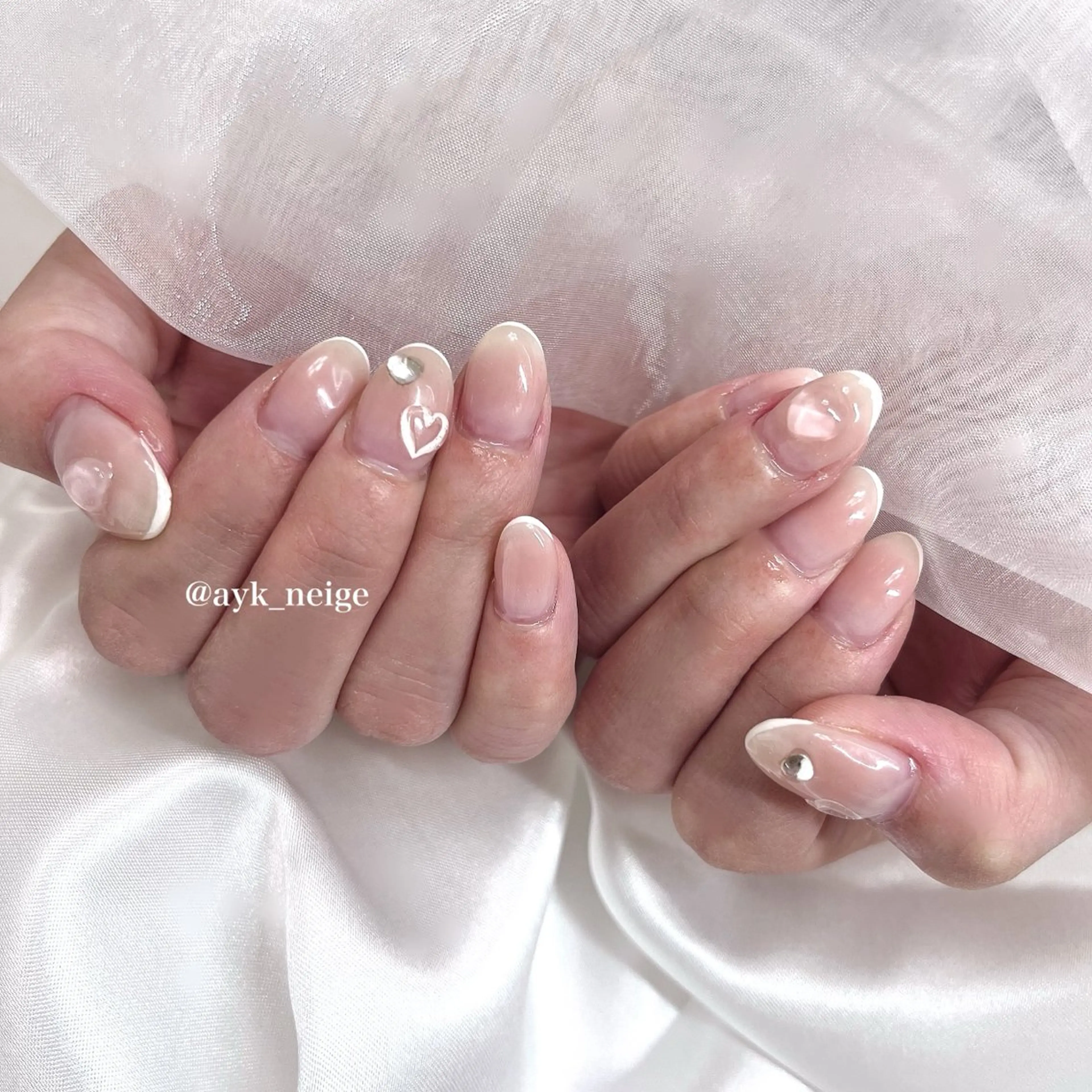 ネイル フットネイル フレンチネイル キラキラネイル 韓国ネイル マグネットネイル n'eige nail所属・大谷 綾香のネイルデザイン