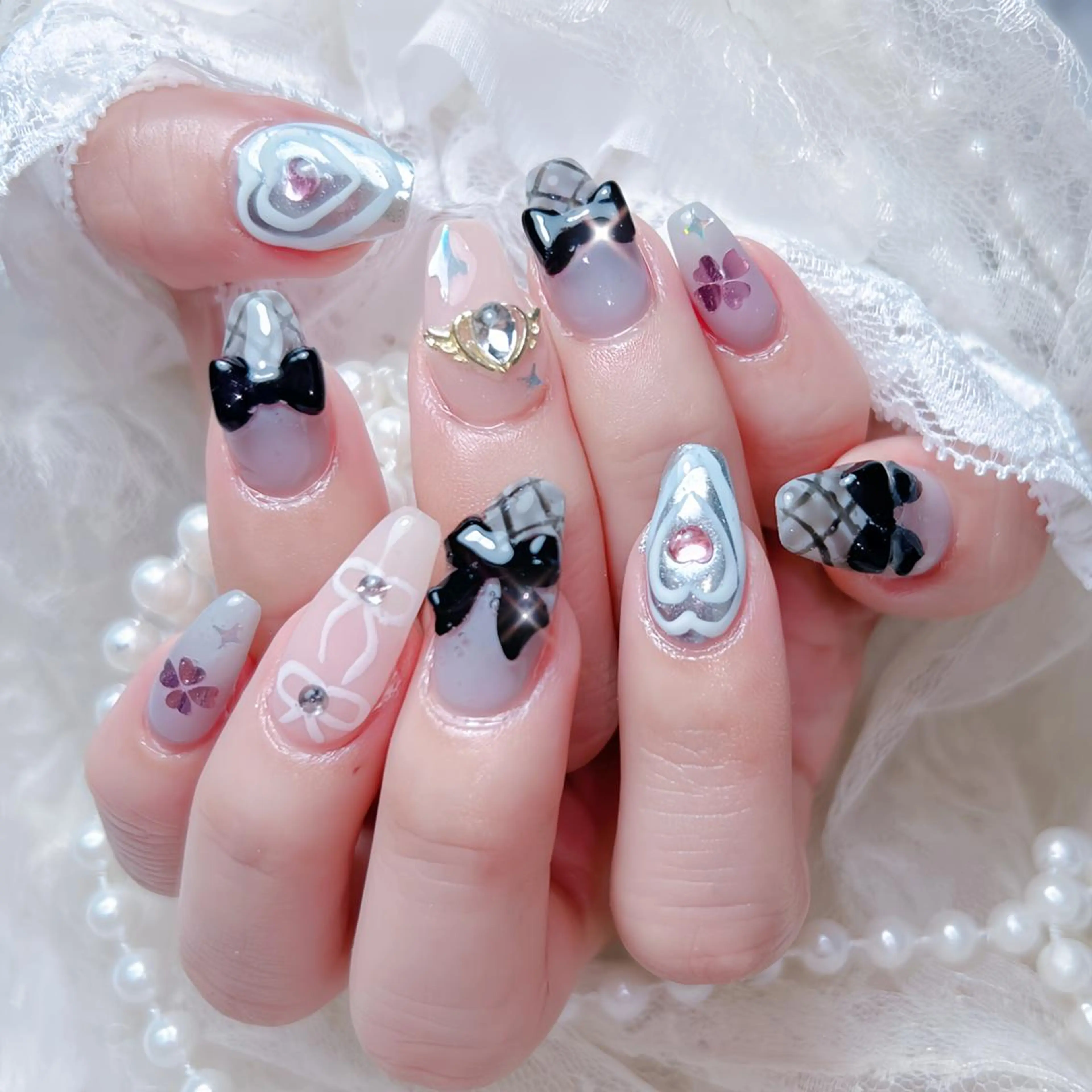 ネイル りんか🪽 ワンホンネイル🍬のネイルデザイン