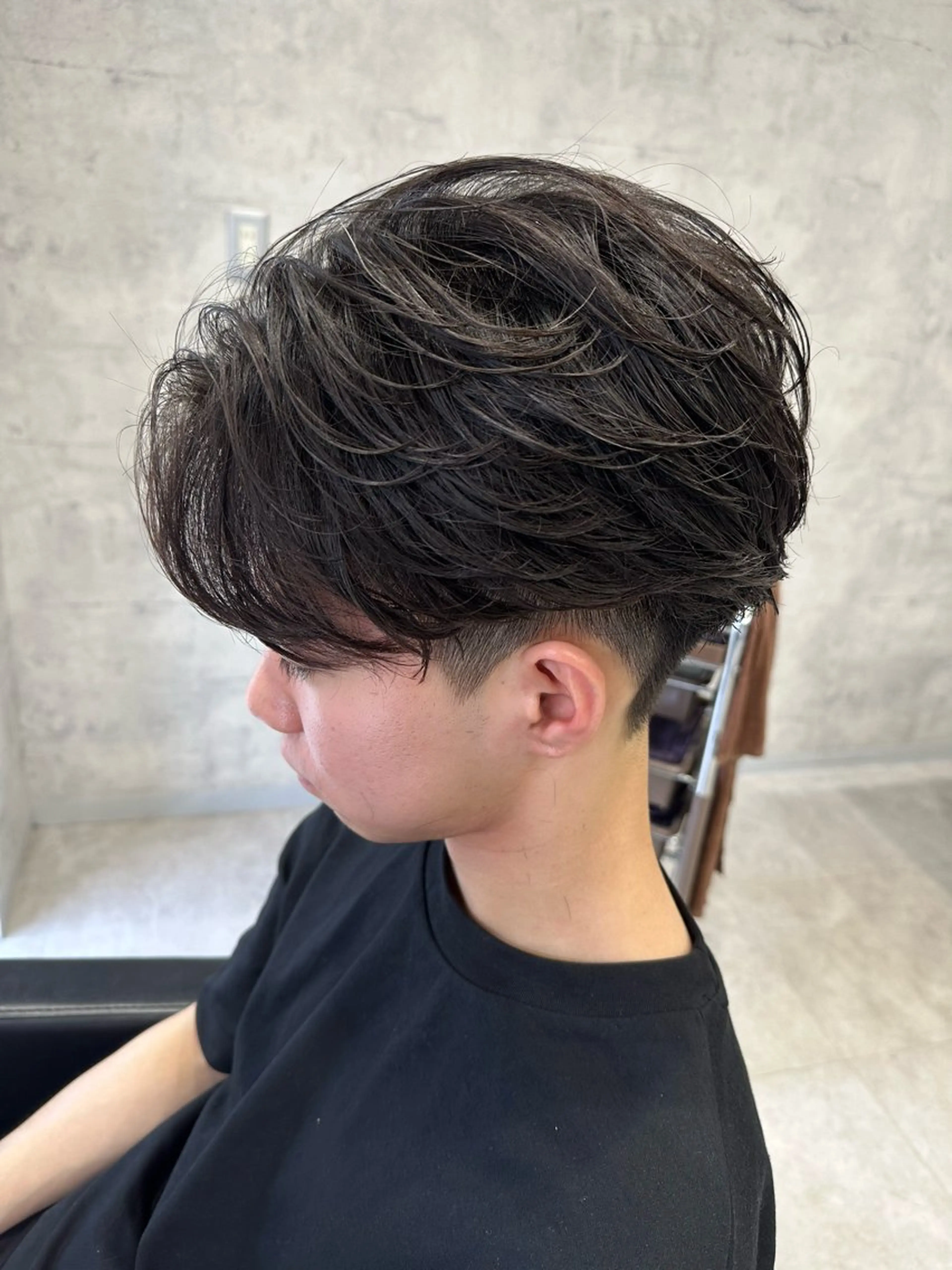 ショート パーマ メンズ フェザーパーマ メンズパーマ カット パーマ 「パーマ指名No1 🥇」小日向悠のヘアスタイル