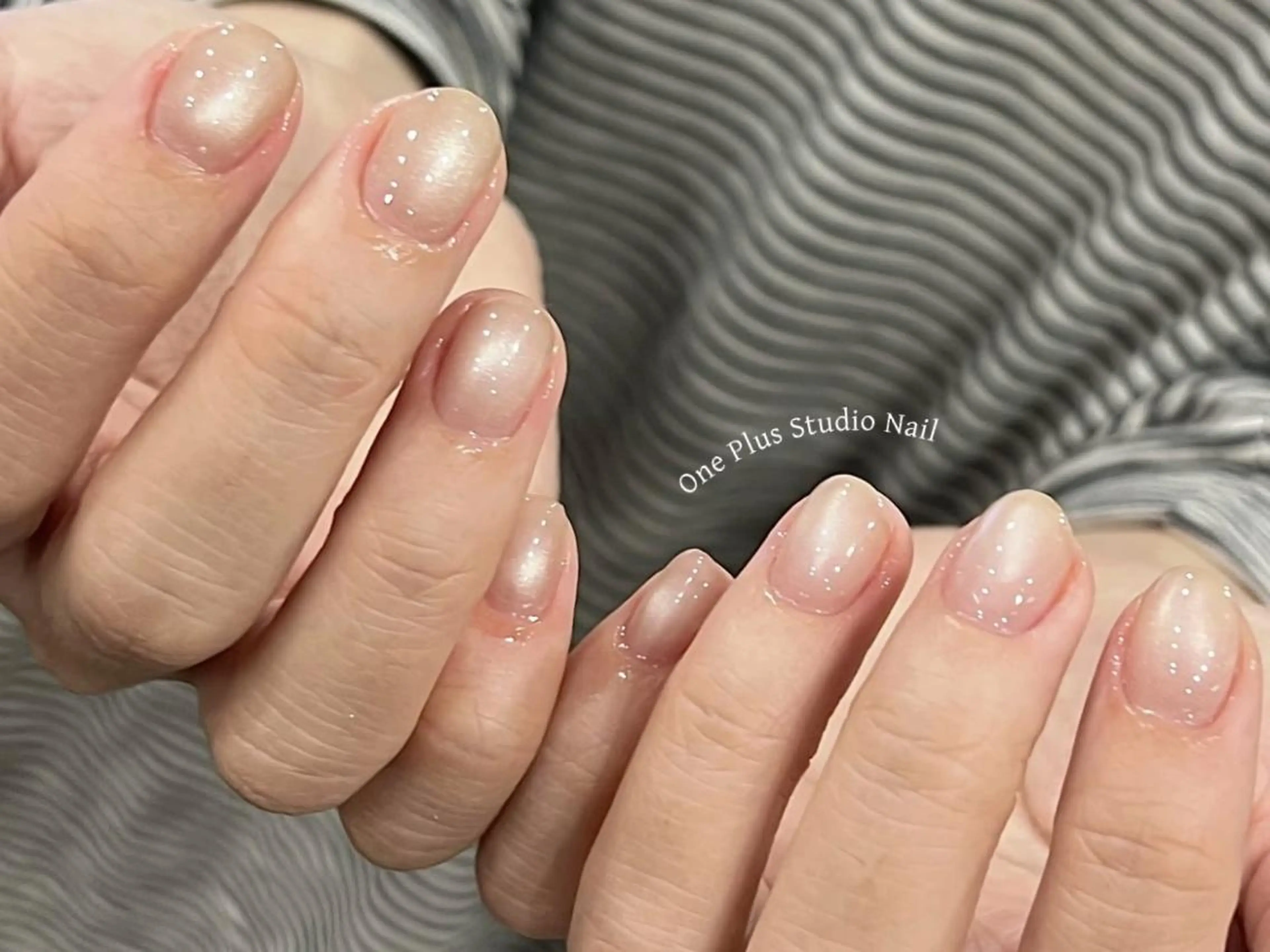 ネイル アートネイル オーロラネイル ガーリー キラキラネイル 韓国ネイル haruka 🧸のネイルデザイン