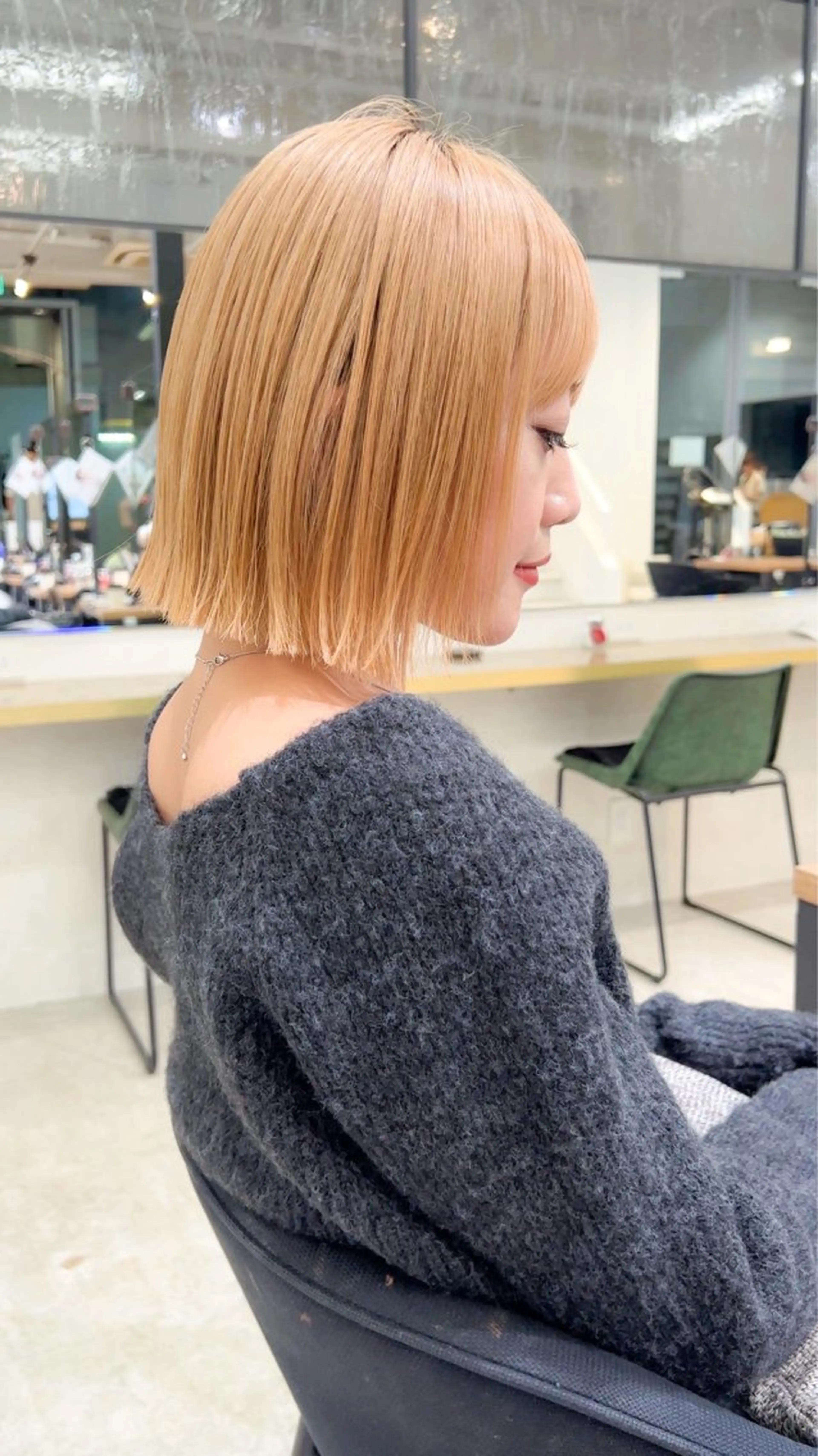 ショート カラー ⭐️似合わせボブ 縮毛矯正⭐️かえでのヘアスタイル