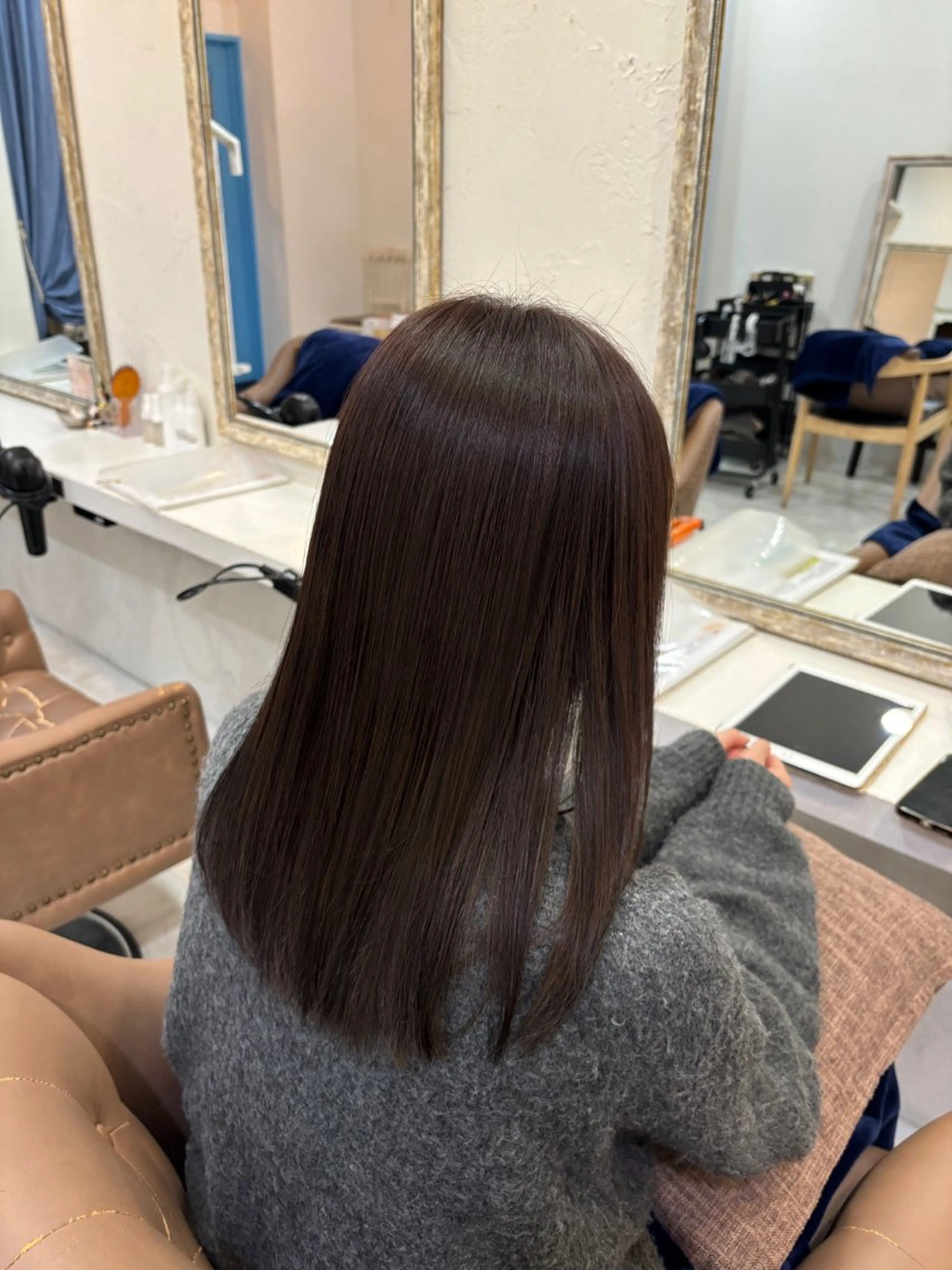 ミディアム カラー ブラウンカラー ショコラブラウン パープルカラー Ｆ.まひろ🎀 暖色カラー／ベージュのヘアスタイル
