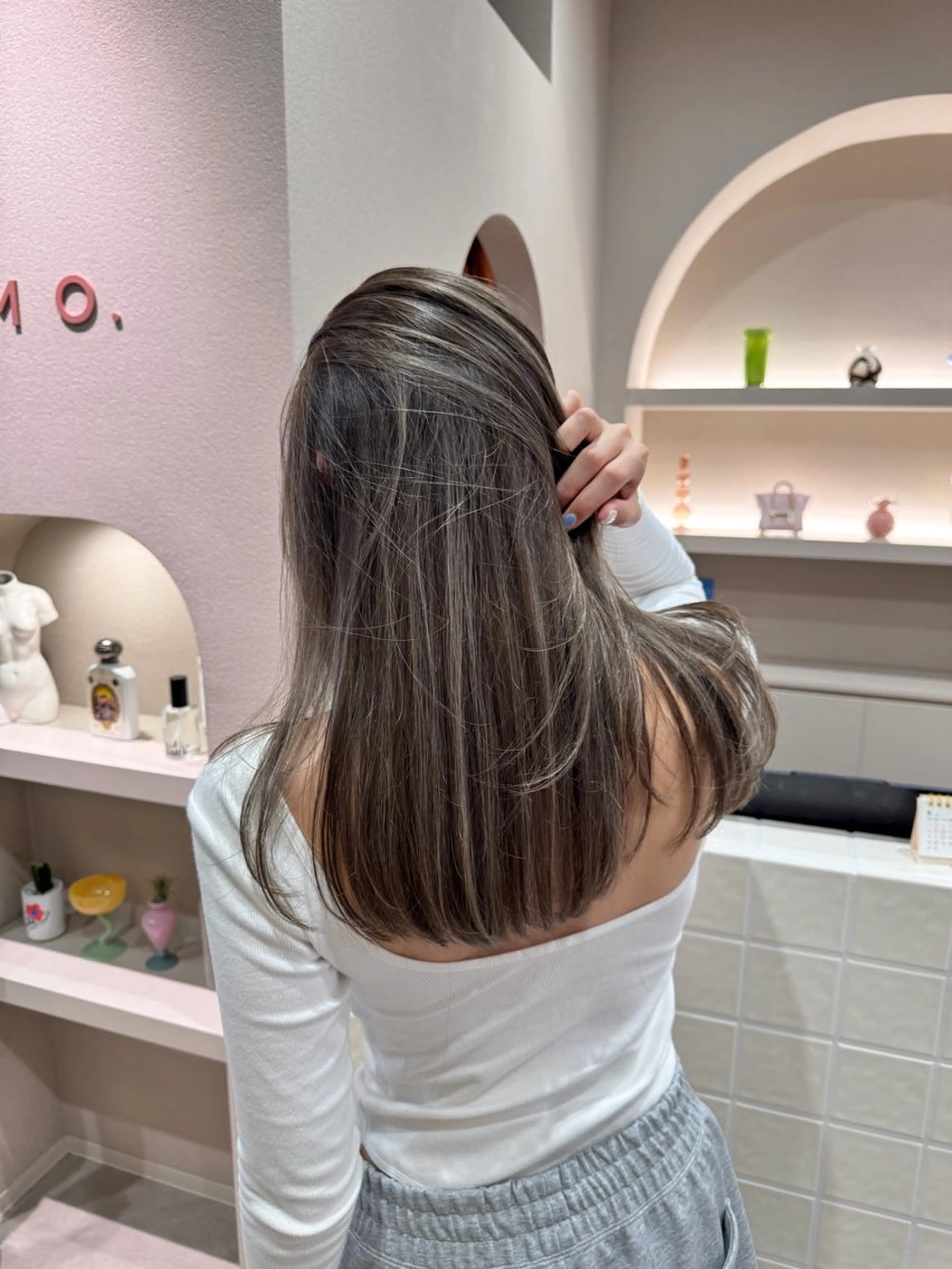 カラー ヘアカラー ハイトーン／暖色 👩🏼HONOKAのヘアスタイル