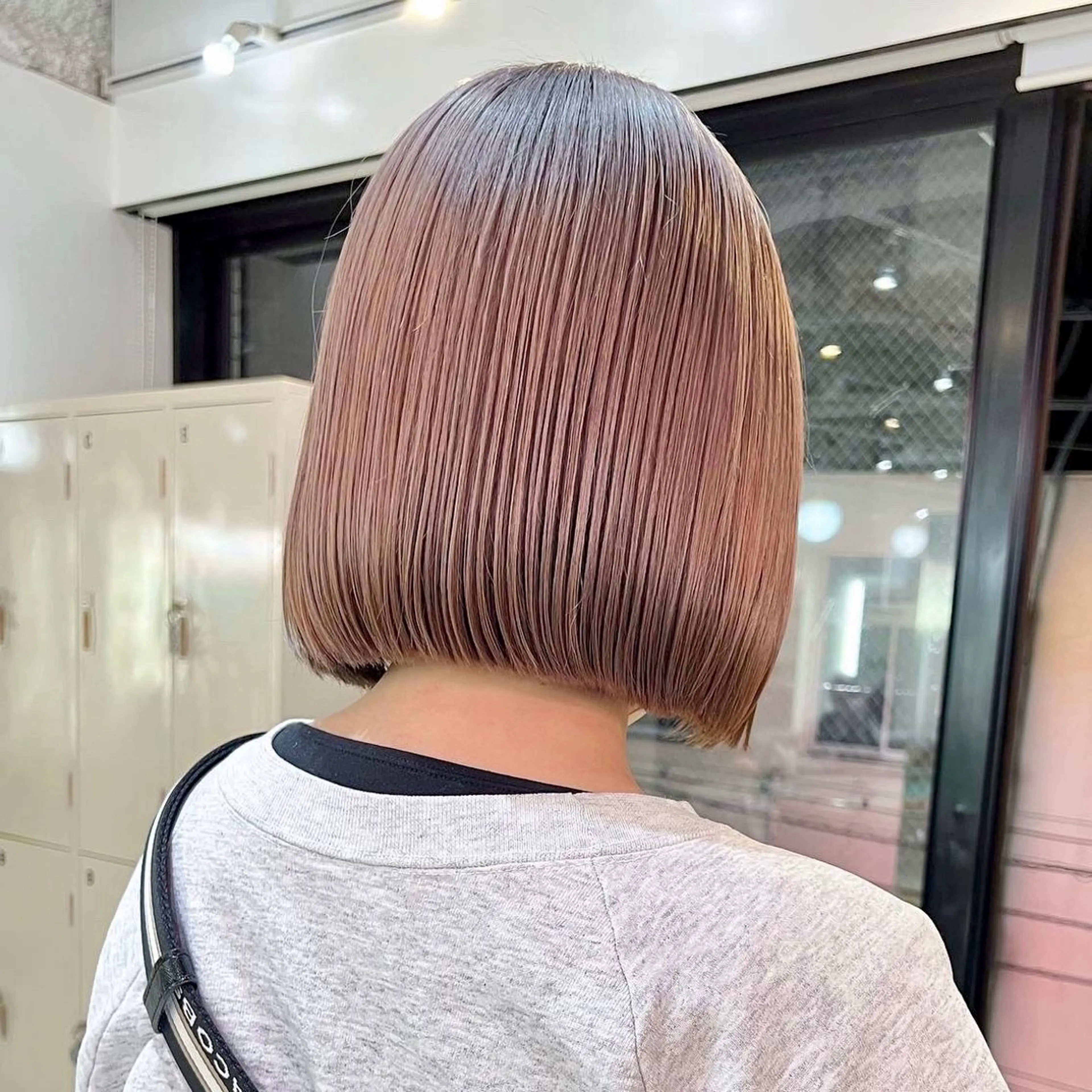 ショート カラー ブラウンカラー カット ヘアカラー 🎀‪ピンクベージュ 🎀レイヤーmikuのヘアスタイル