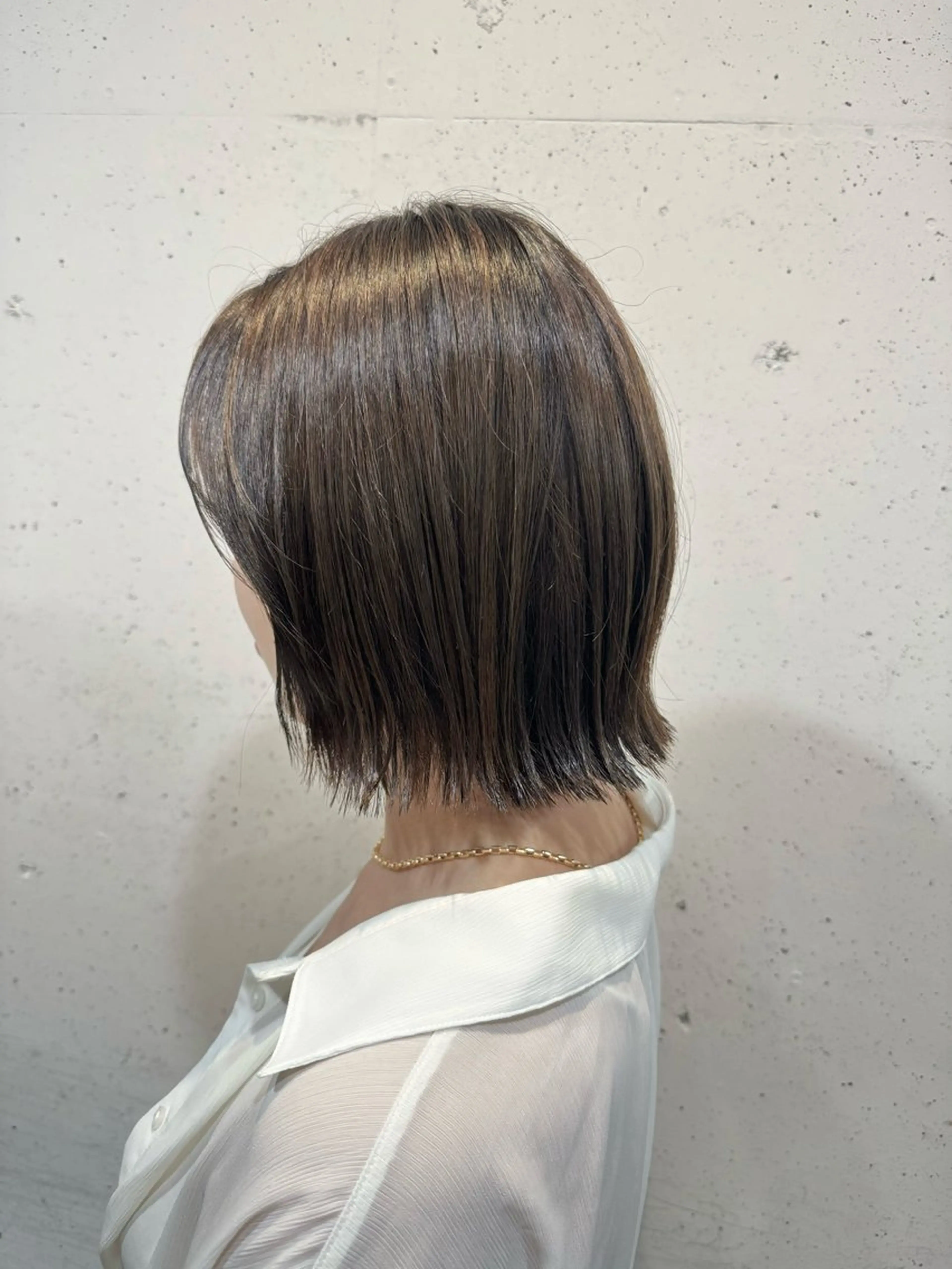 ショート カラー ベージュカラー オリーブベージュ こぐれあやの ボブ特化💫のヘアスタイル