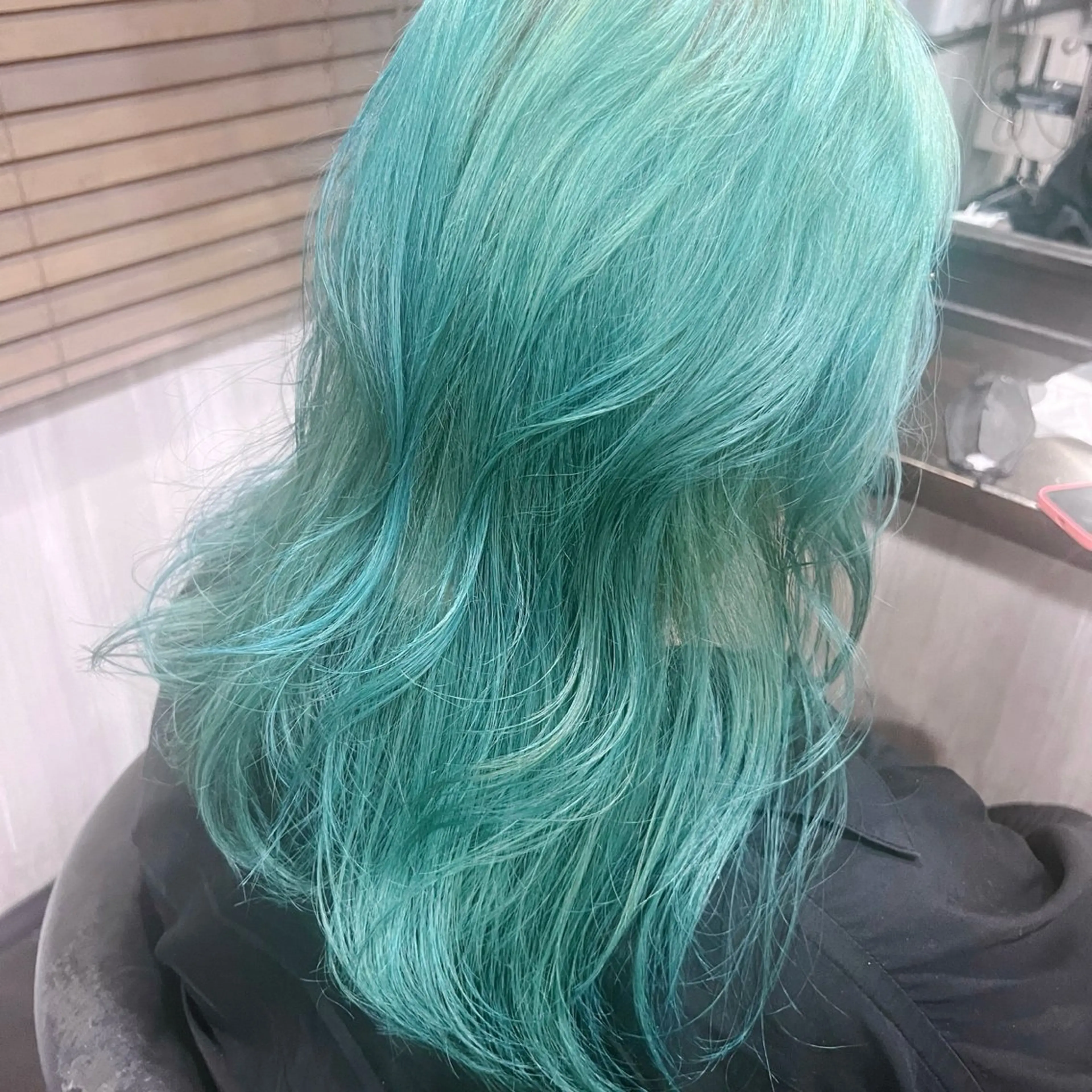 セミロング カラー HAIR SALON M Fe's 池袋所属・👾坂田 天音👾のヘアスタイル