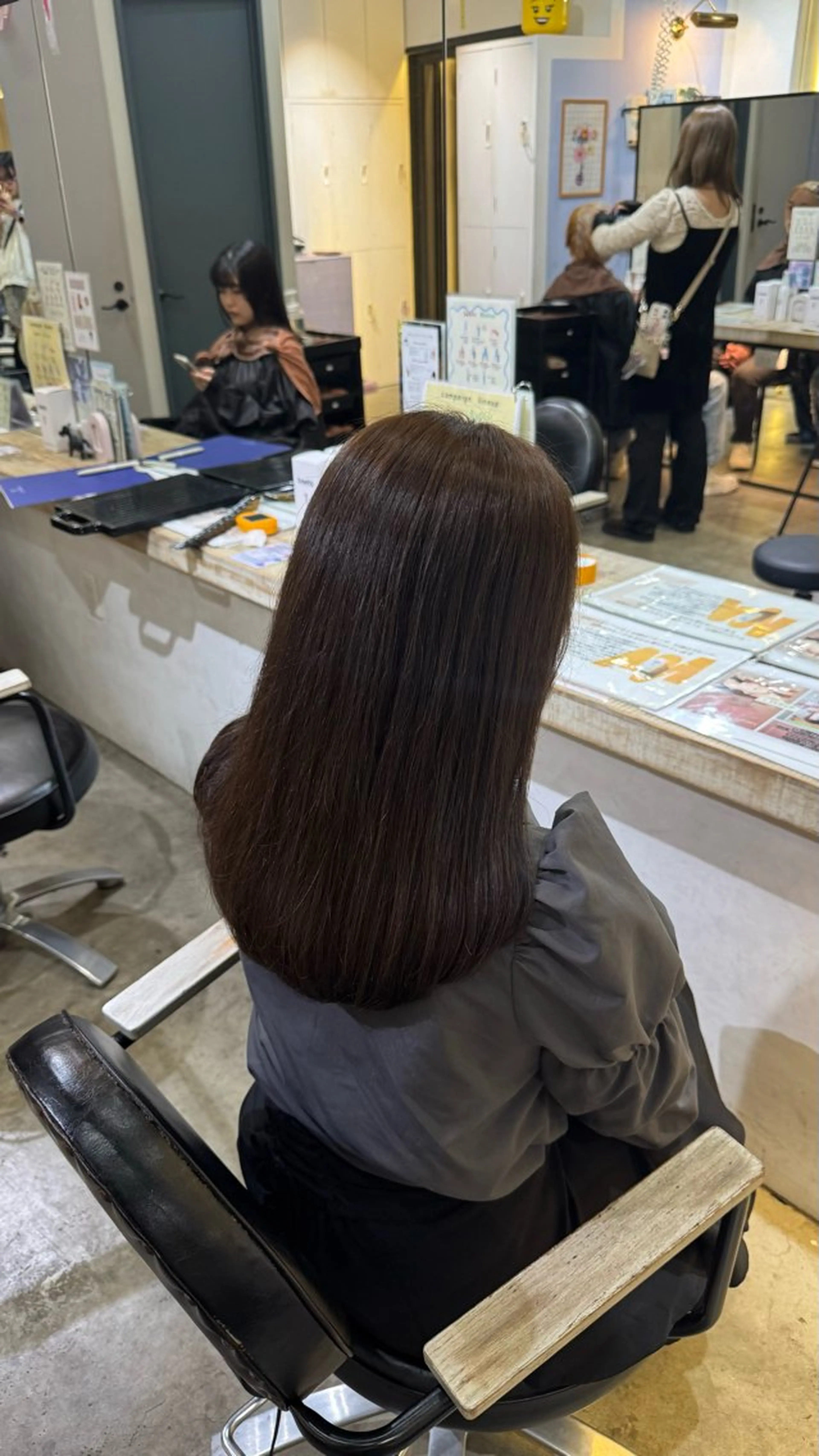 セミロング カット ヘアカラー feery color所属・kirari / 透明感カラー🍈⟡⡱のヘアスタイル