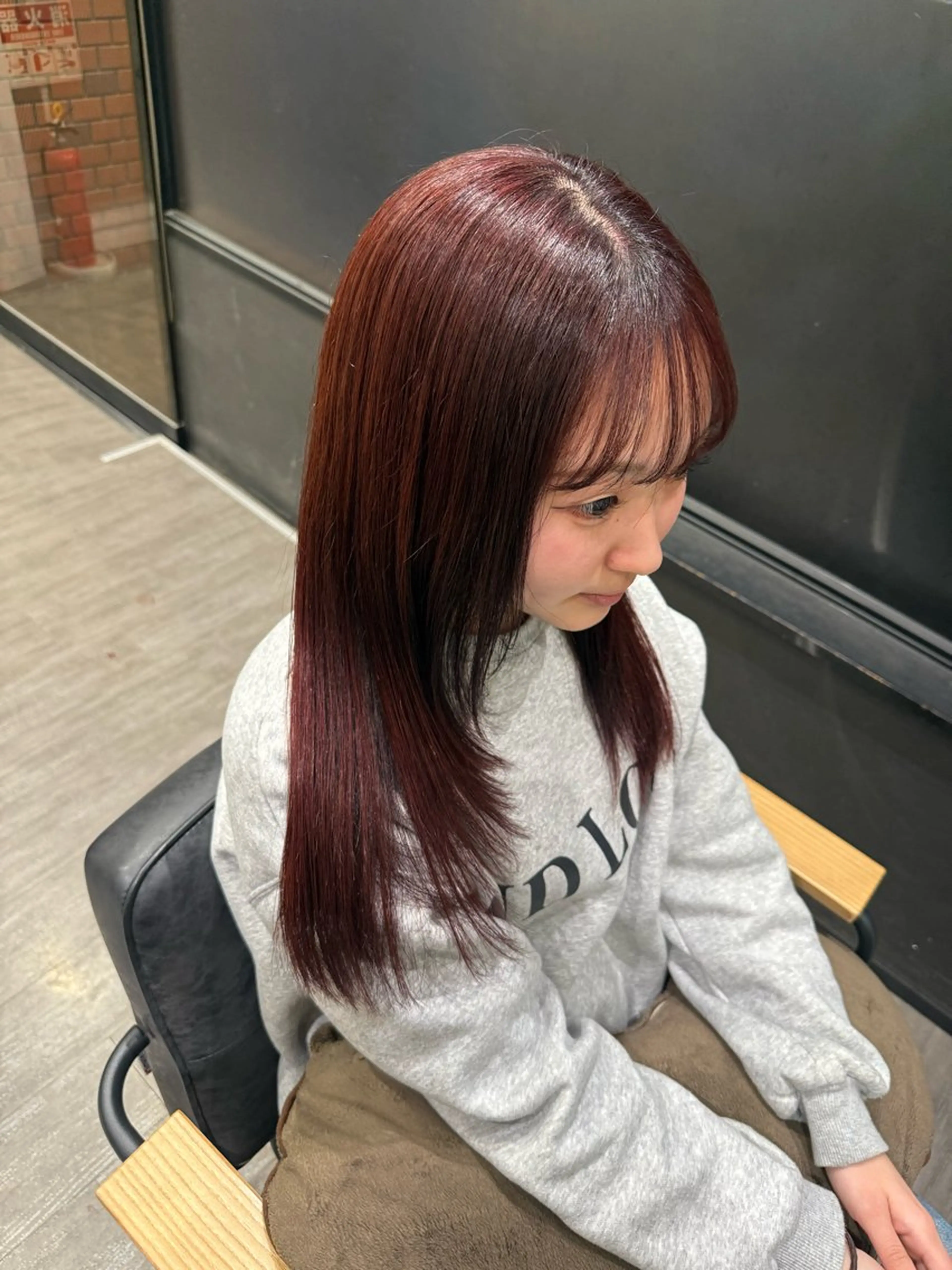 セミロング カラー ブラウンカラー レッドカラー レッドブラウン カット ヘアカラー トリートメント 上田 紗也のヘアスタイル