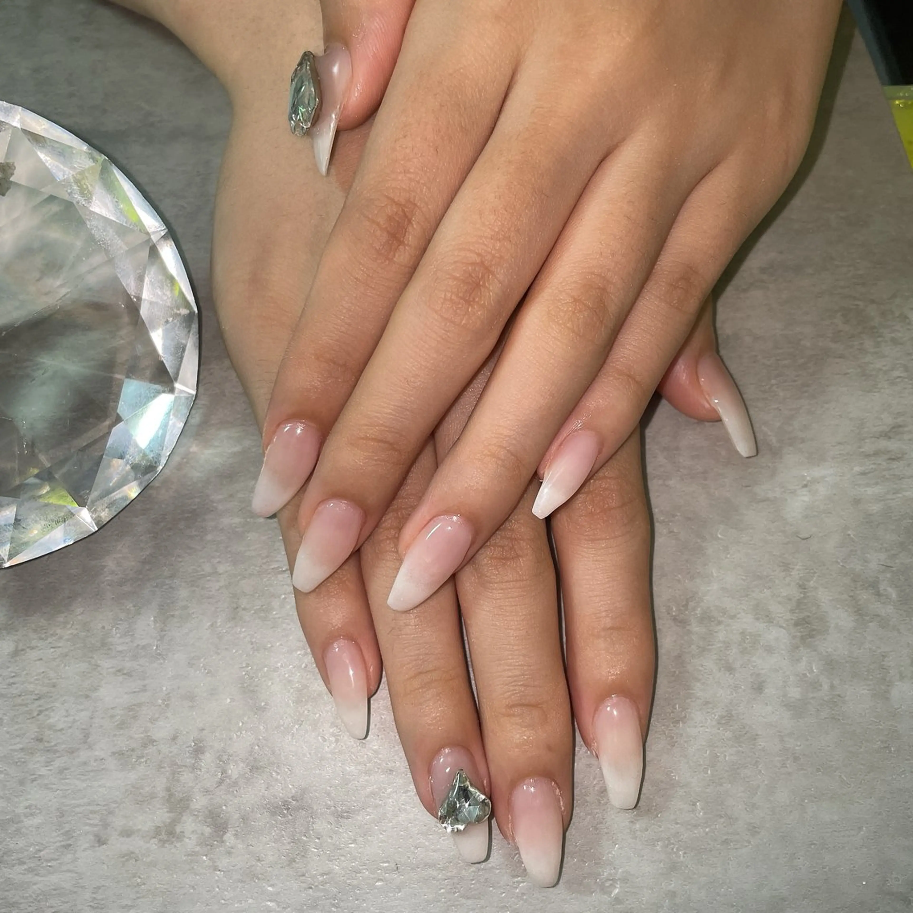 ネイル One Na1l ゆい☺︎のネイルデザイン