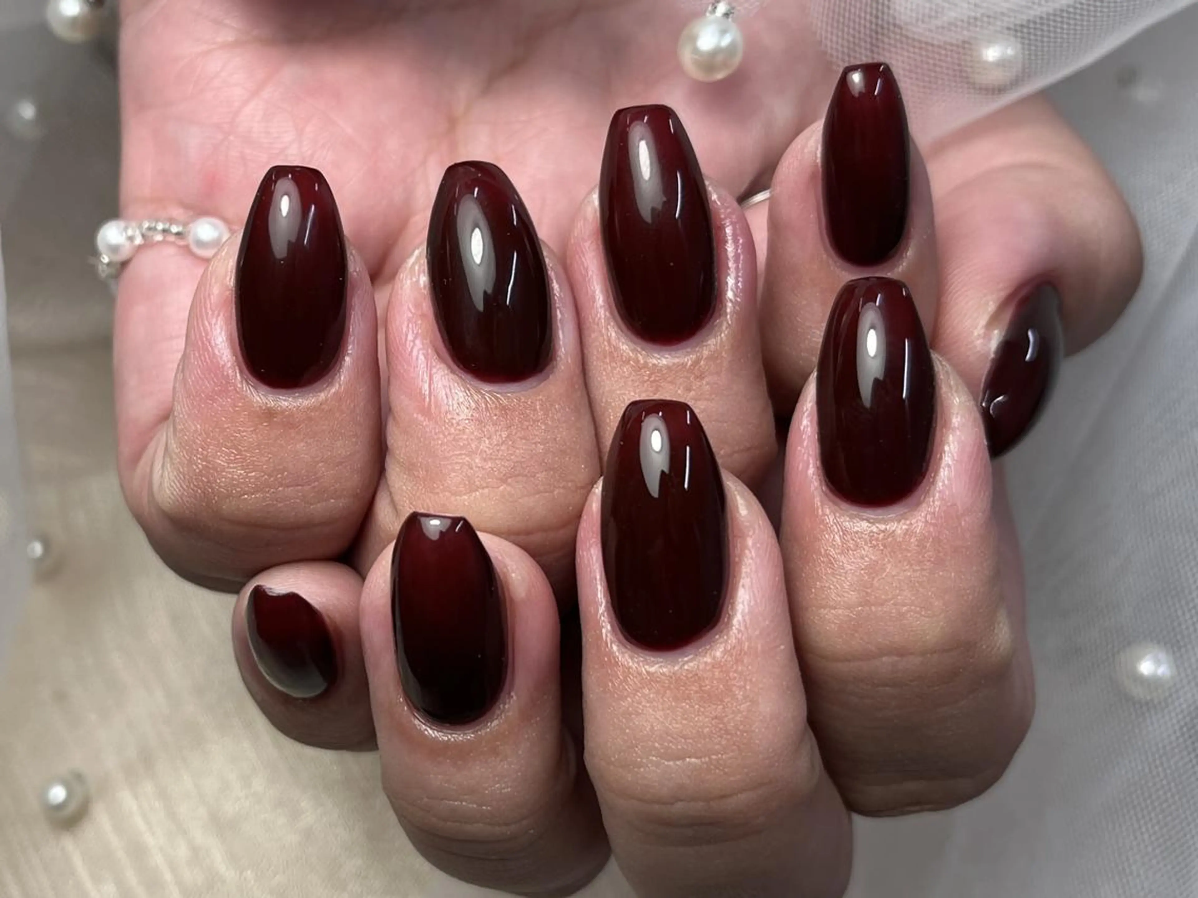 ネイル ボルドー ワンカラーネイル シンプルネイル ハンドネイル ToliyDeliy Nail Salonのネイルデザイン