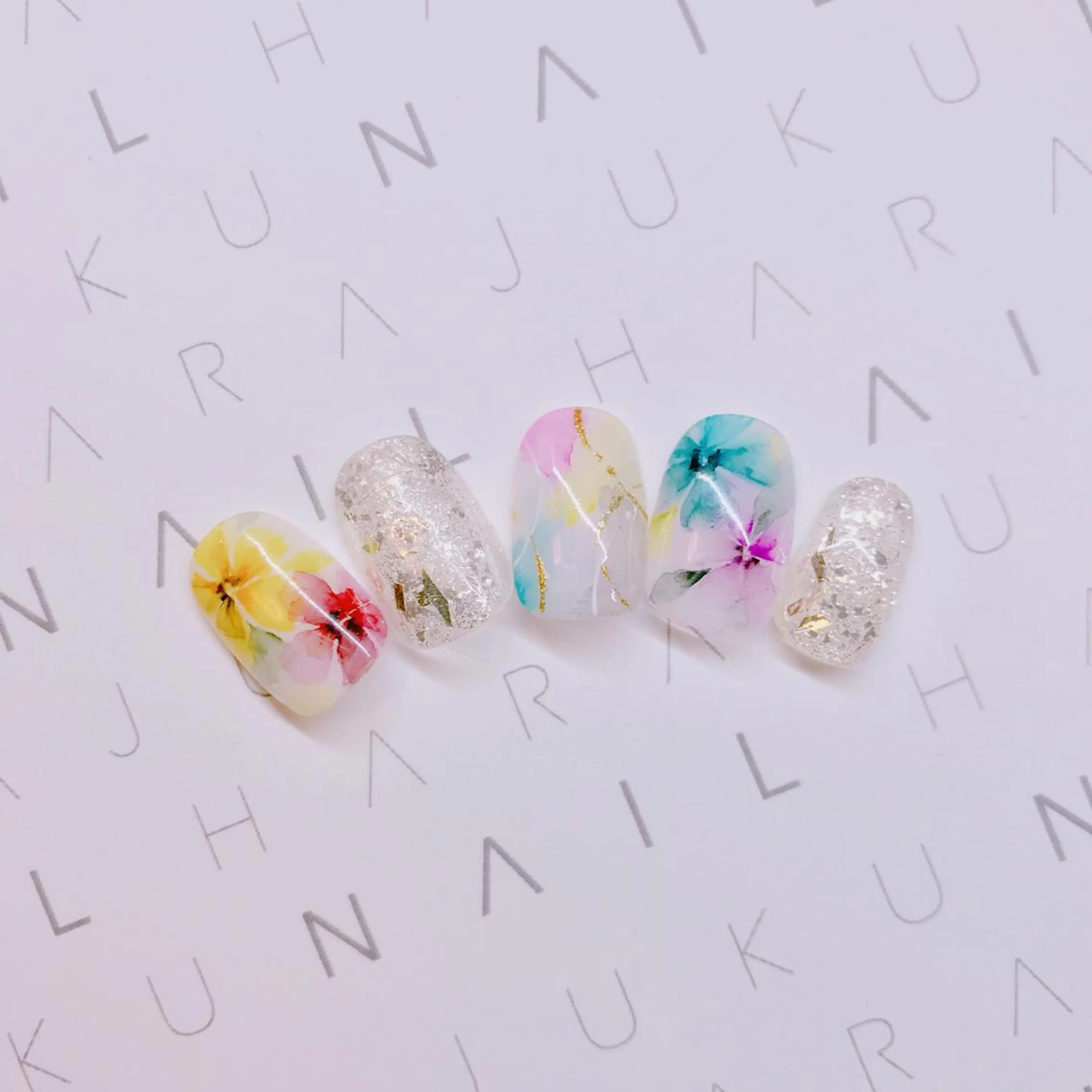 ネイル フラワーネイル ニュアンスネイル hills harajukuのネイルデザイン