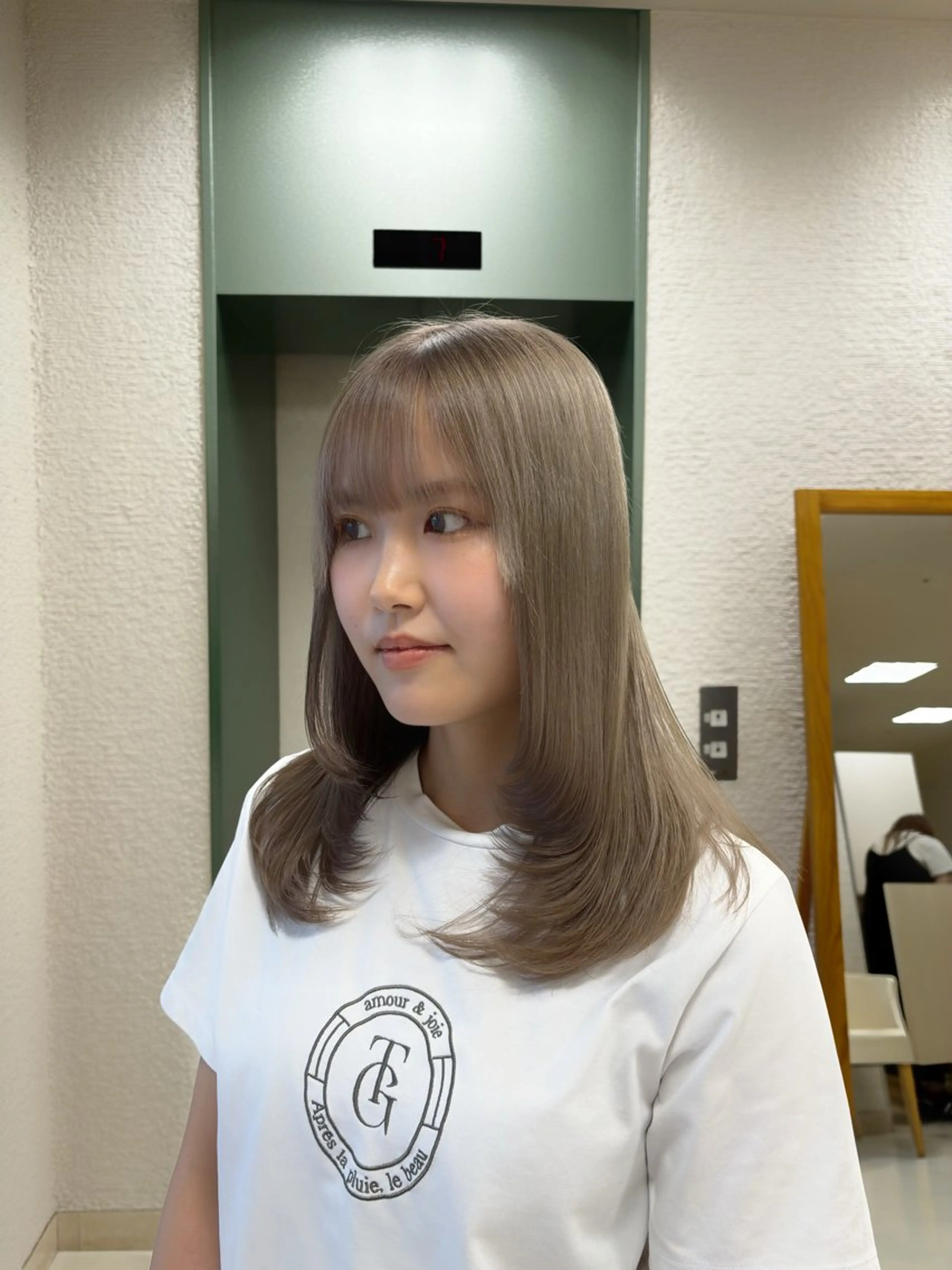 ミディアム カット ヘアカラー 推し活/韓国/ブリー チカラーminamiのヘアスタイル