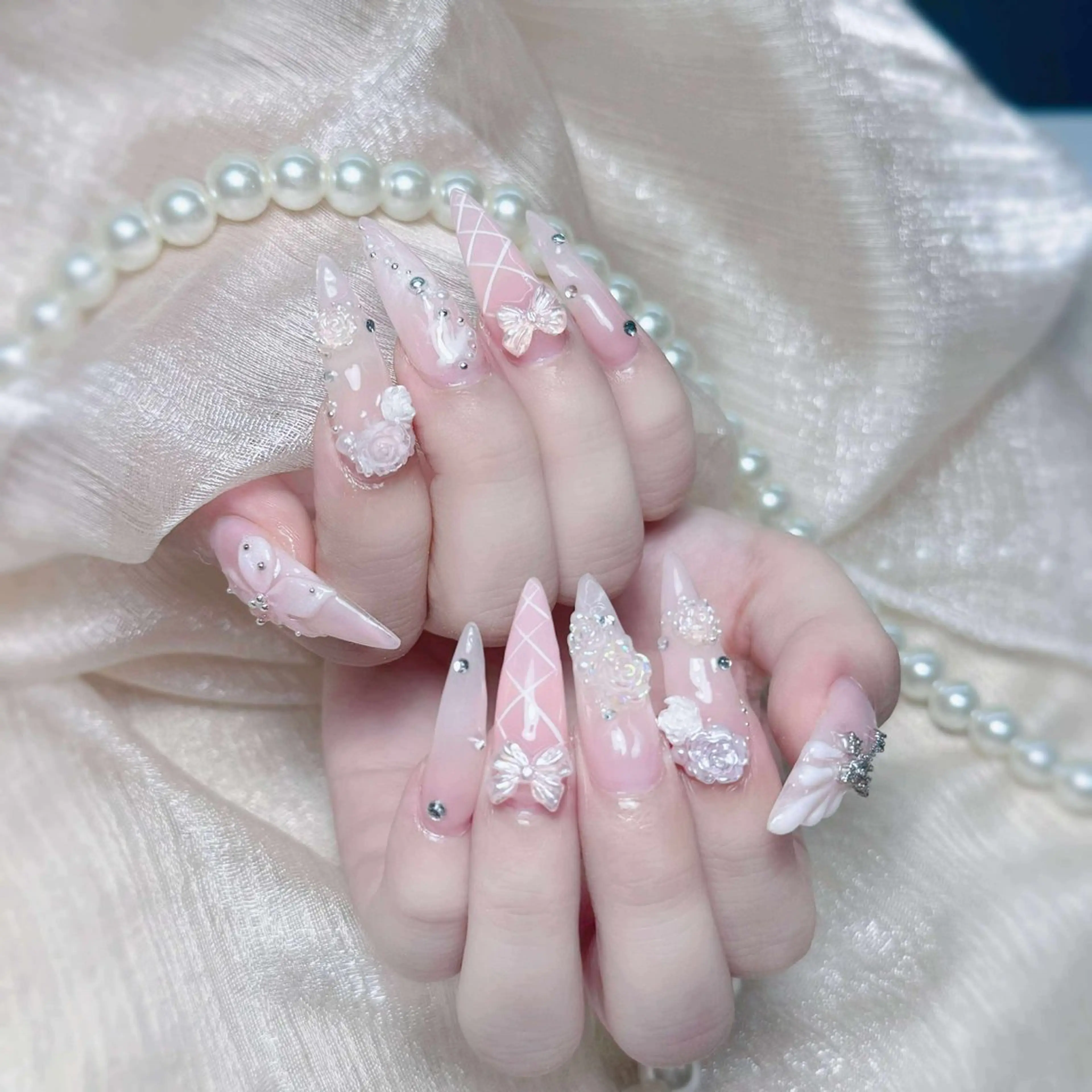 ネイル ハンドネイル ハンドケア Nova Nail Nambaのネイルデザイン