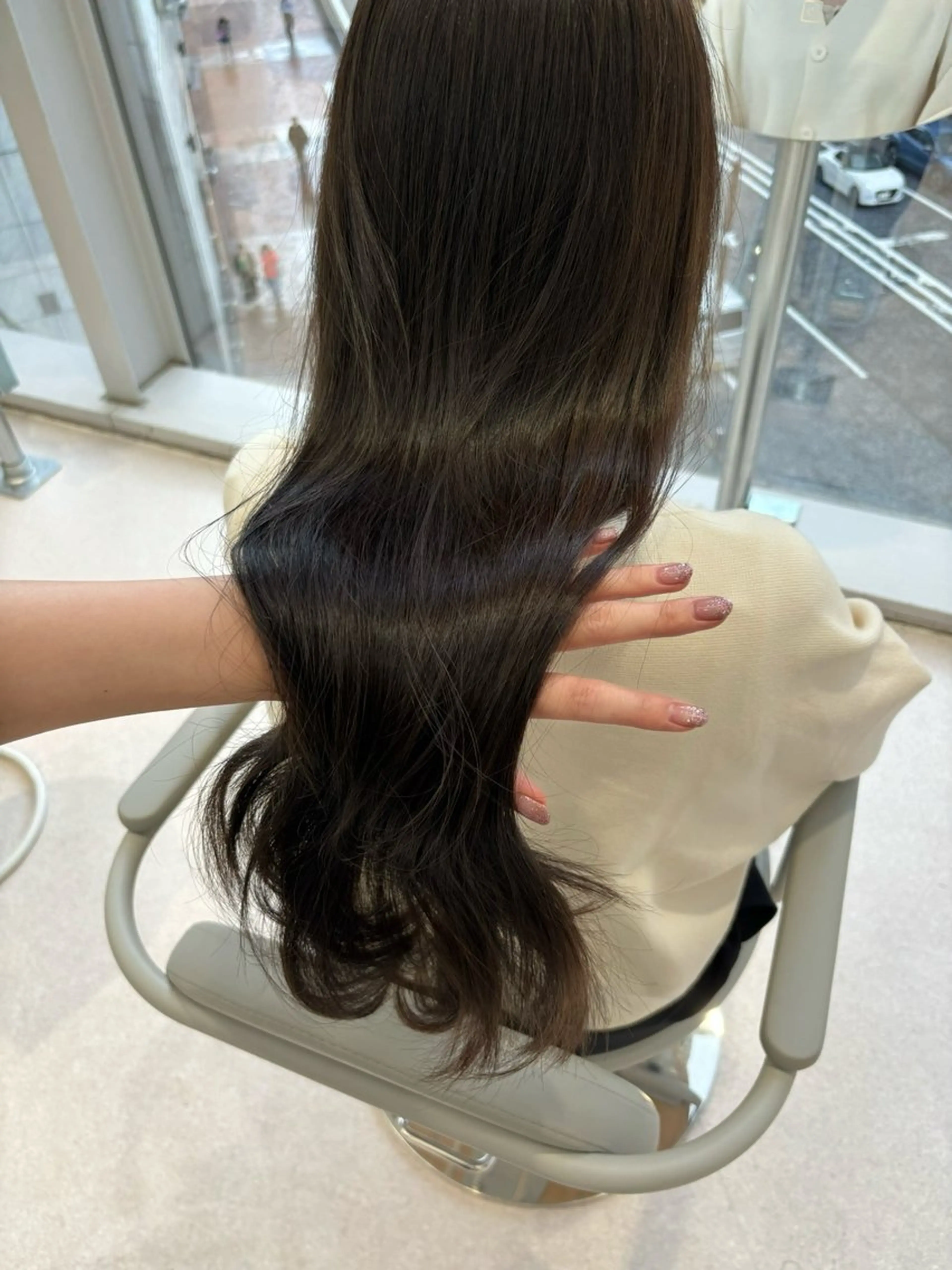 ロング 無料カットモデル/ センターパート/横浜のヘアスタイル