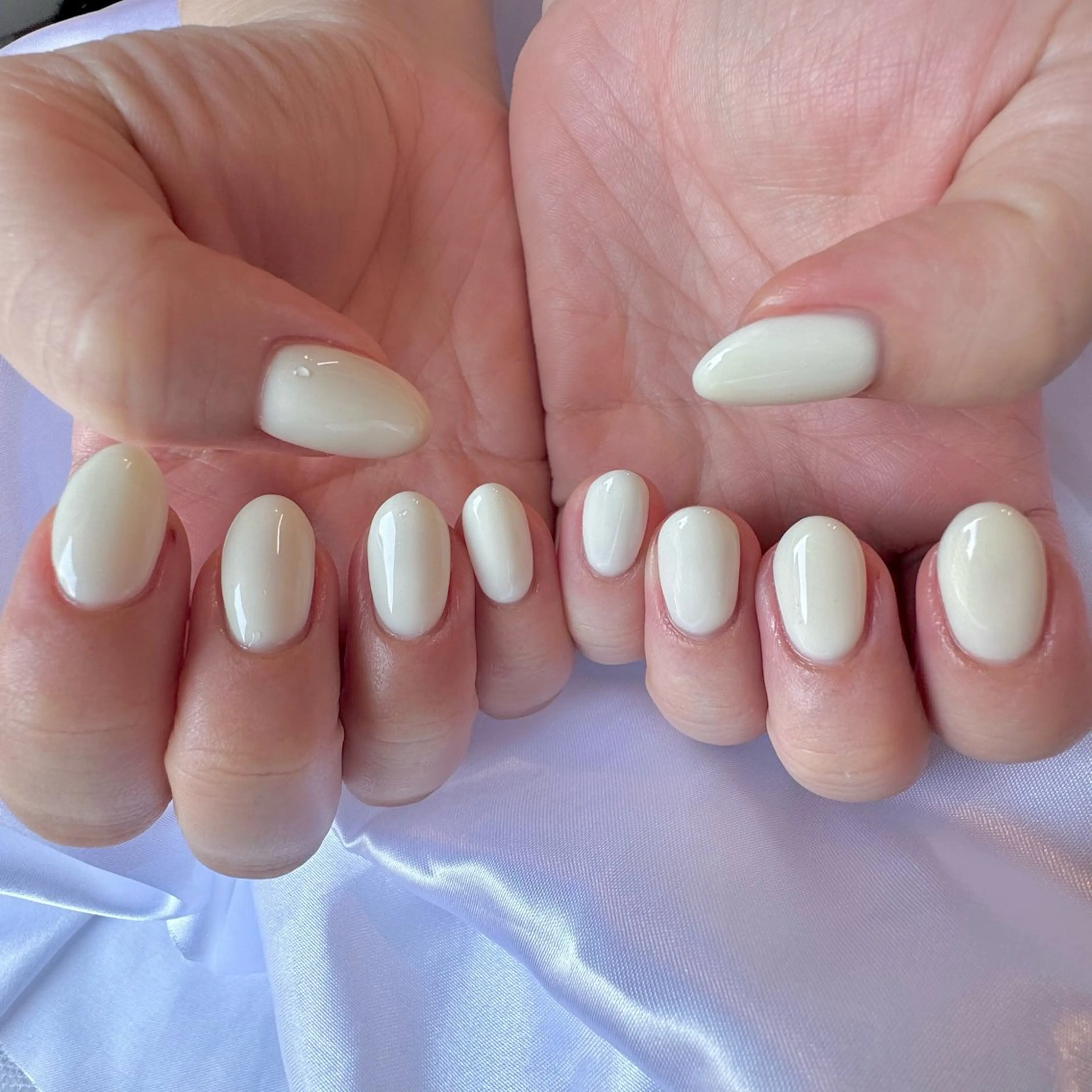 ネイル ワンカラーネイル ハンドネイル nail salon e'mu💐のネイルデザイン
