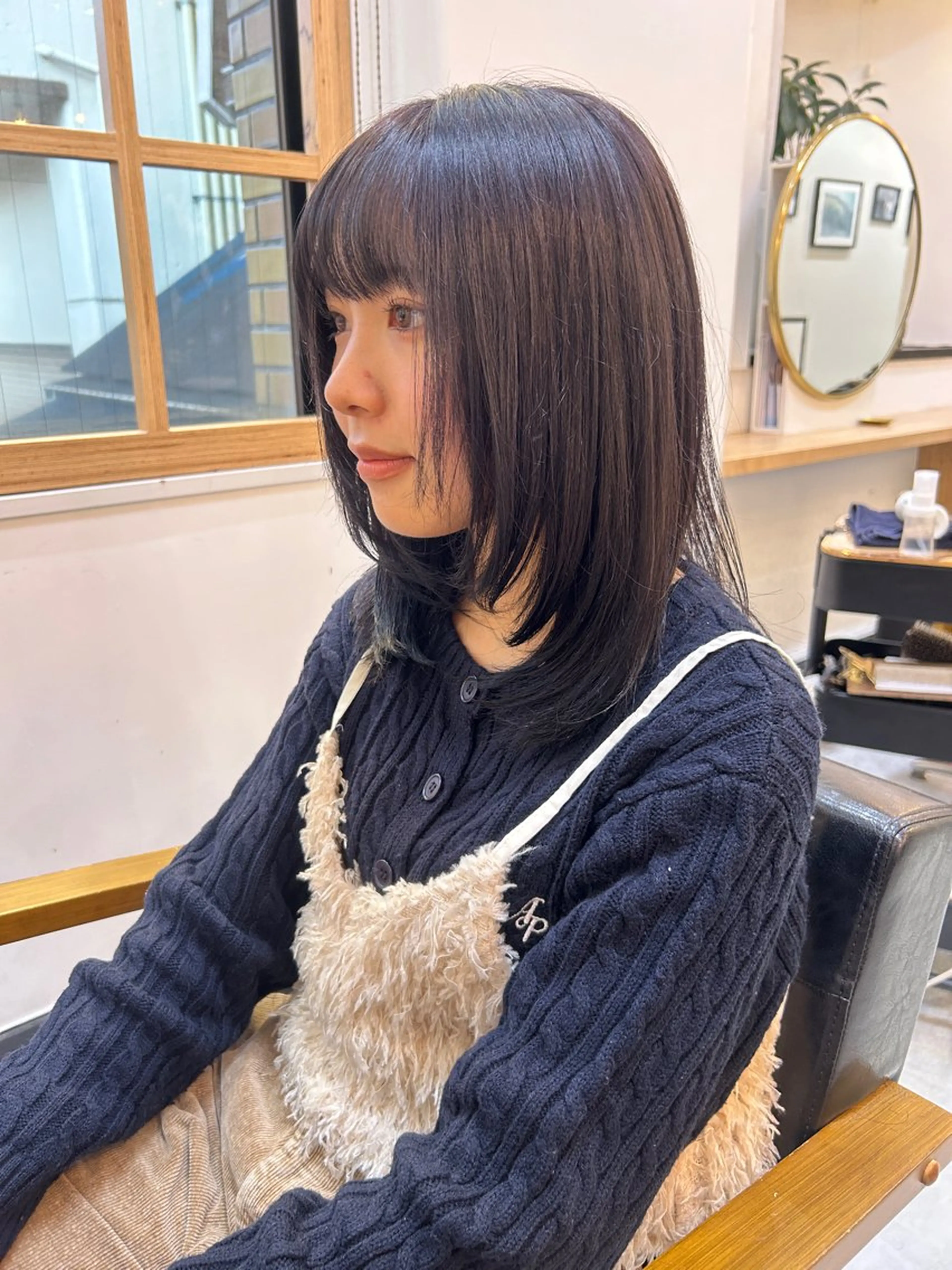 セミロング カラー ヘアカラー CARICIA 白木 由里加のヘアスタイル