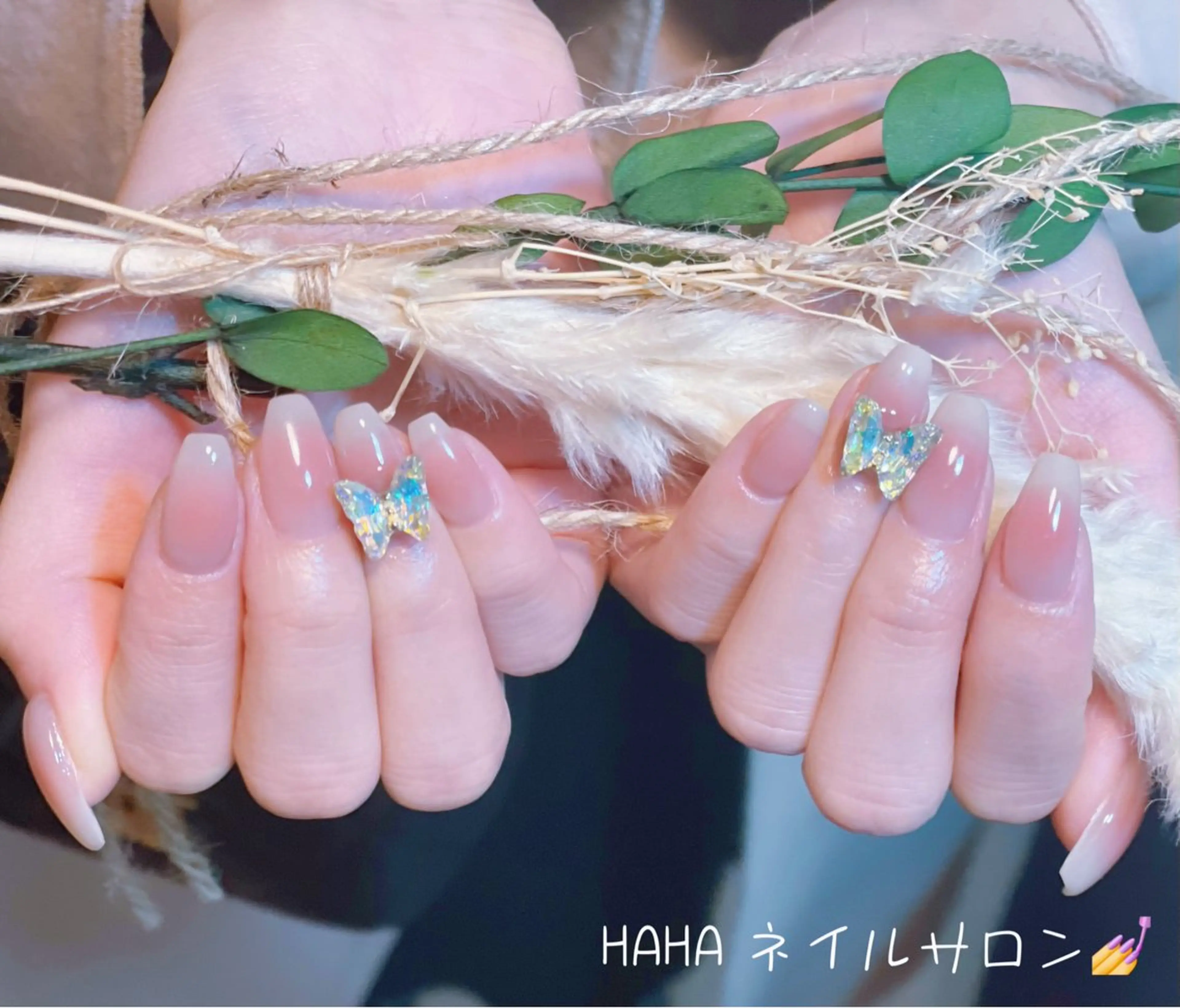 オフ込み💗ハンドワンカラー➕チークネイルの写真