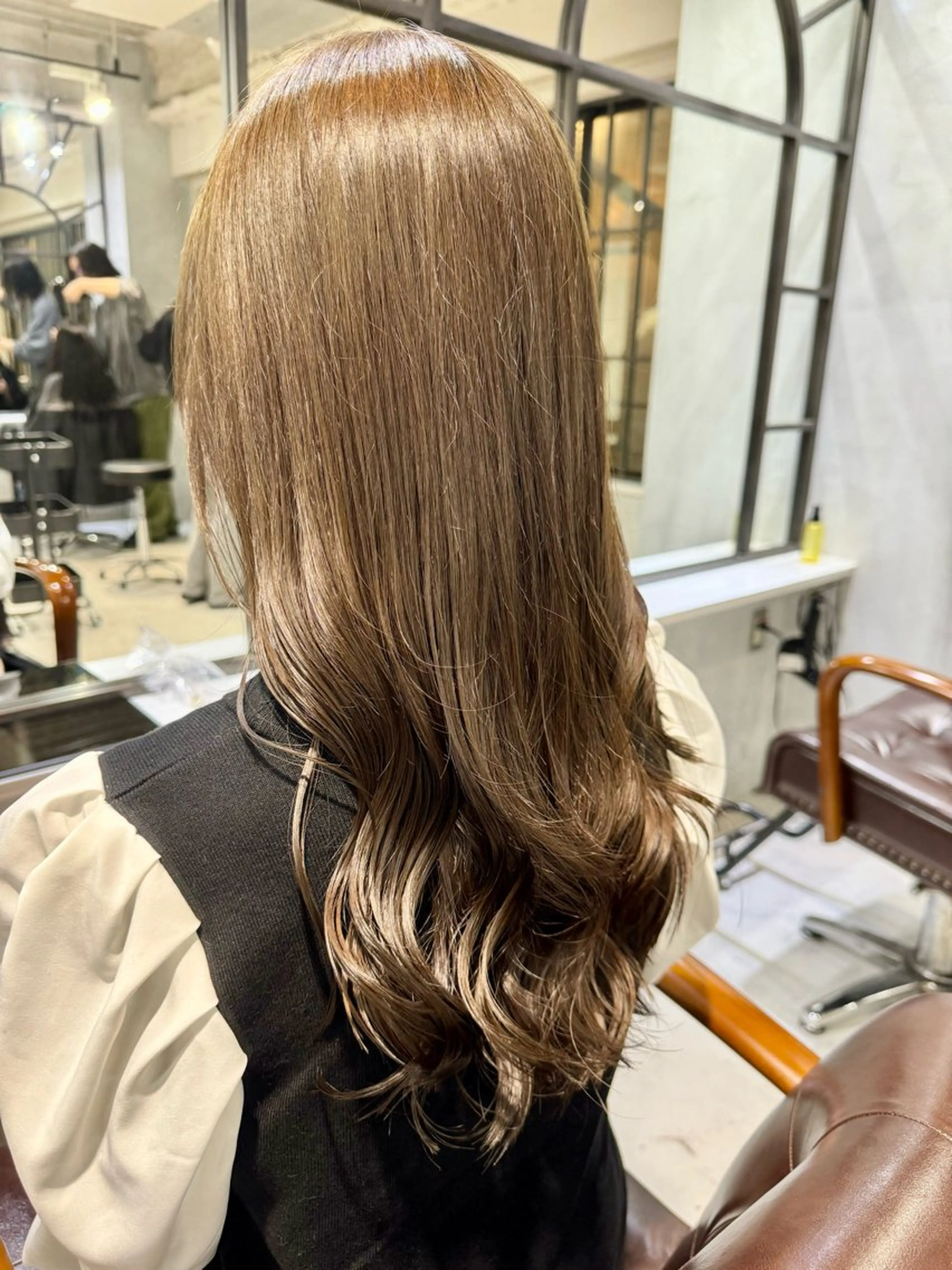 ミディアム カラー 髪質改善/縮毛矯正/ 艶髪/春山良太のヘアスタイル