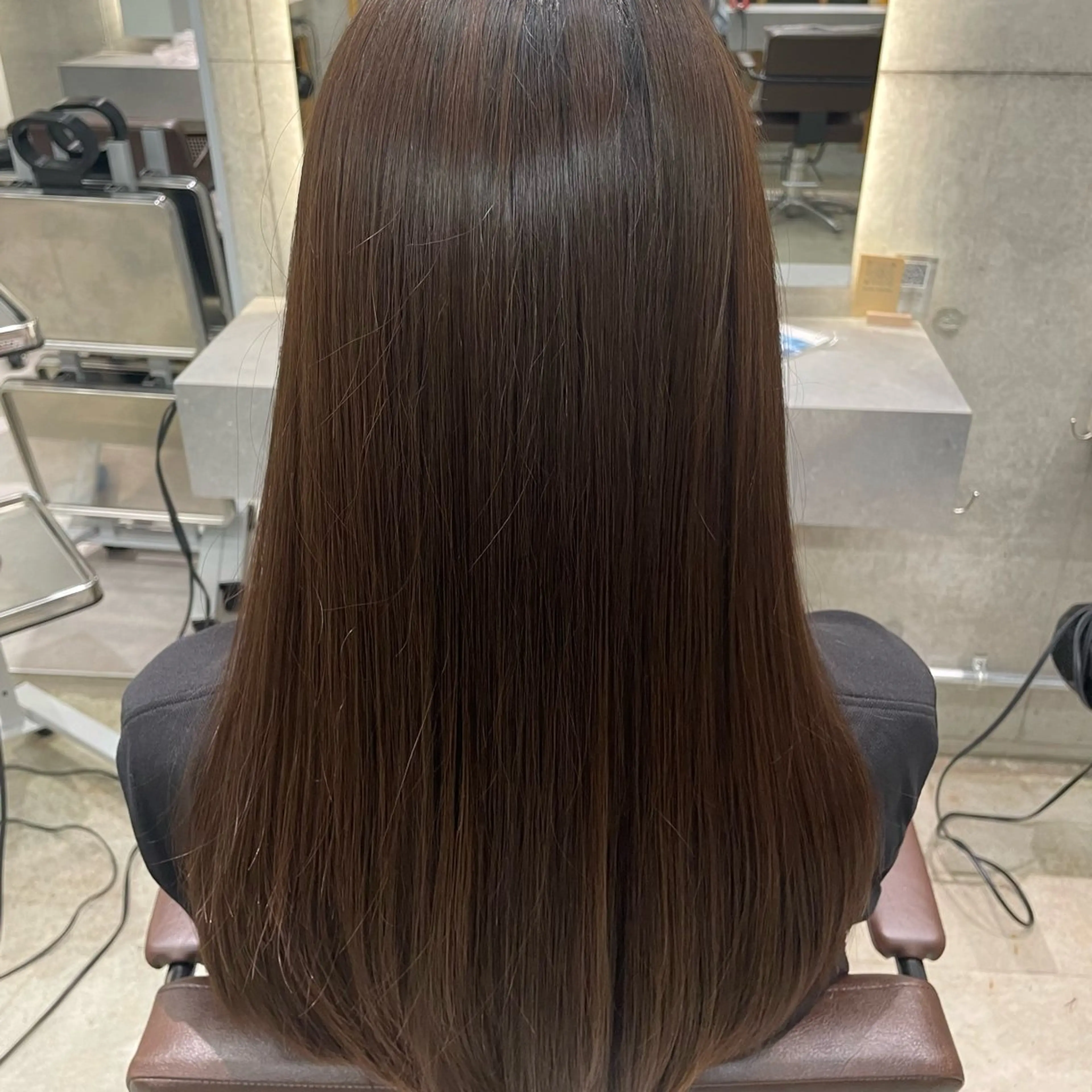 ロング はら しおりのヘアスタイル