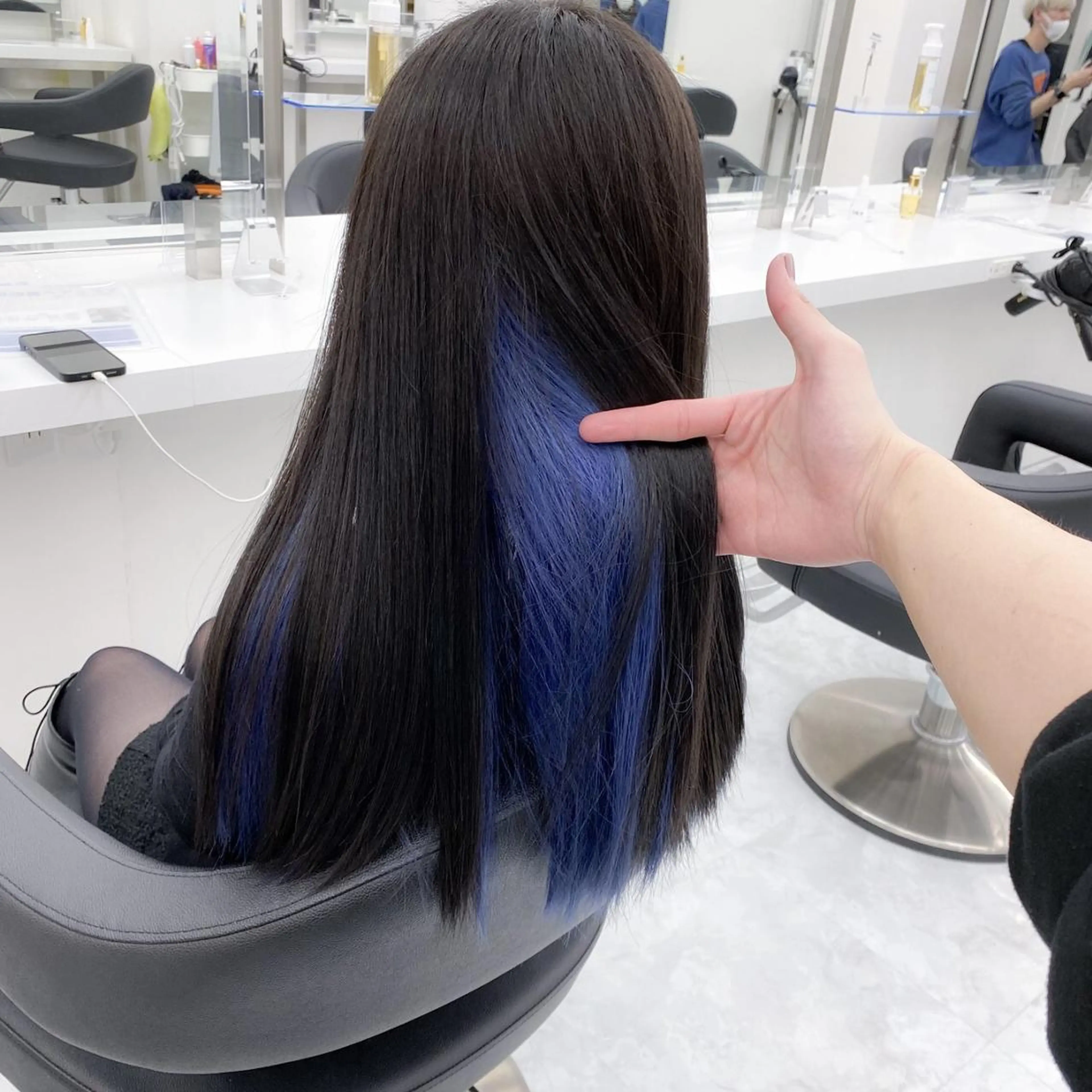 カラー 韓国風寒色/レイヤー 🩶横浜THREEのヘアスタイル