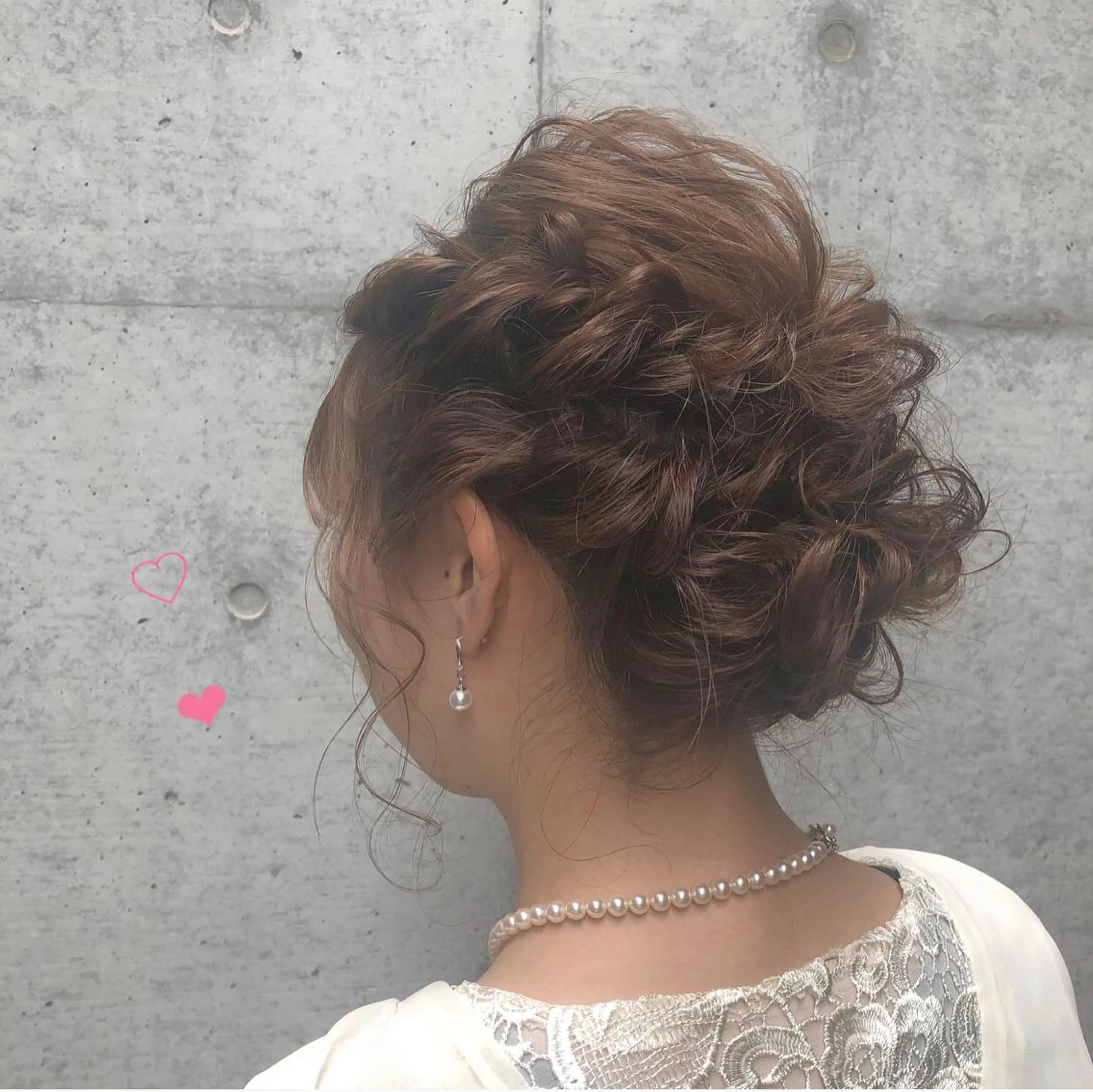 ミディアム カラー パーマ ヘアアレンジ 結婚式・ブライダル 浴衣 apish aoyama所属・武 愛子の眉毛・アイブロウイメージ