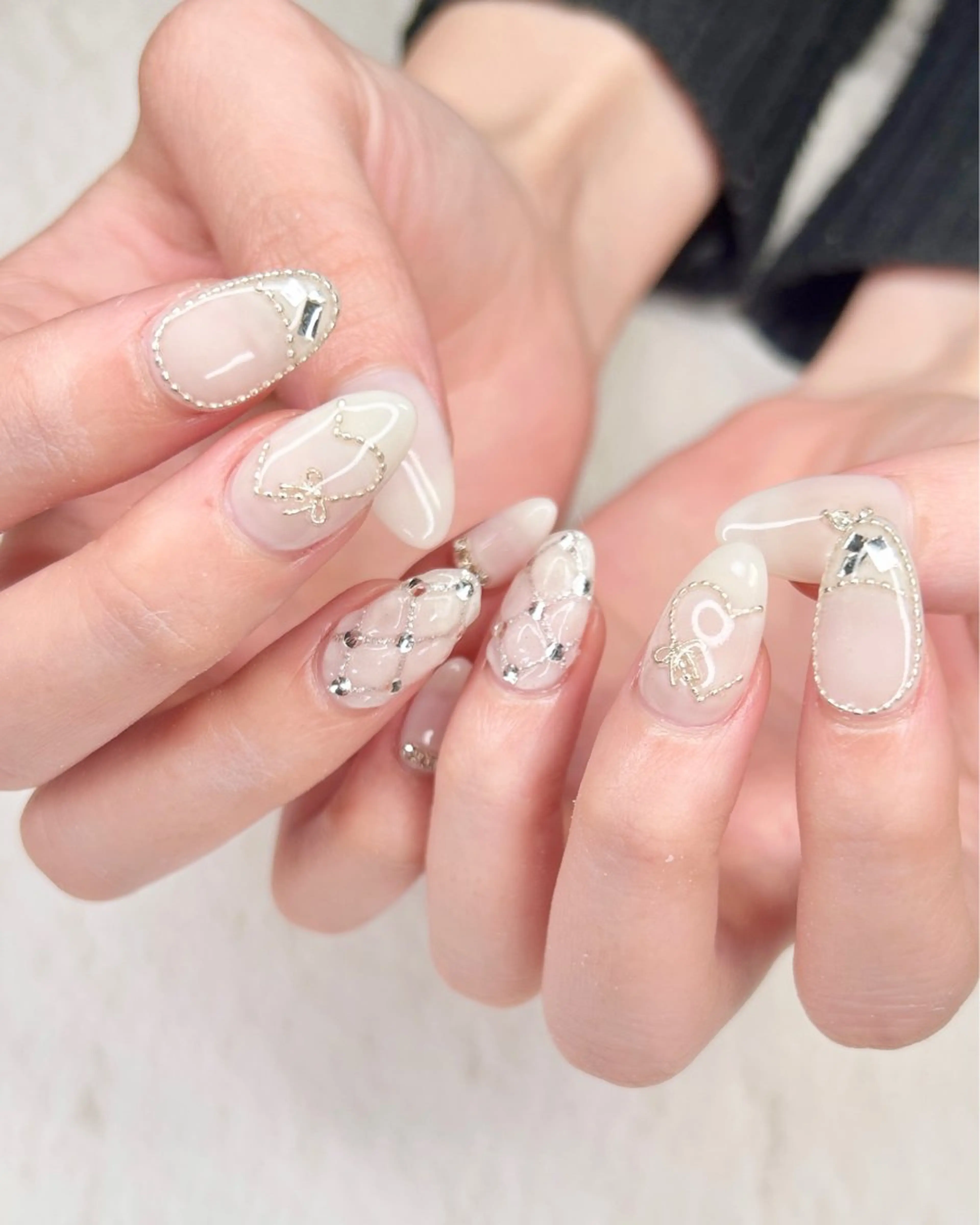 ネイル ハンドネイル フットネイル ease NAIL SALONのネイルデザイン