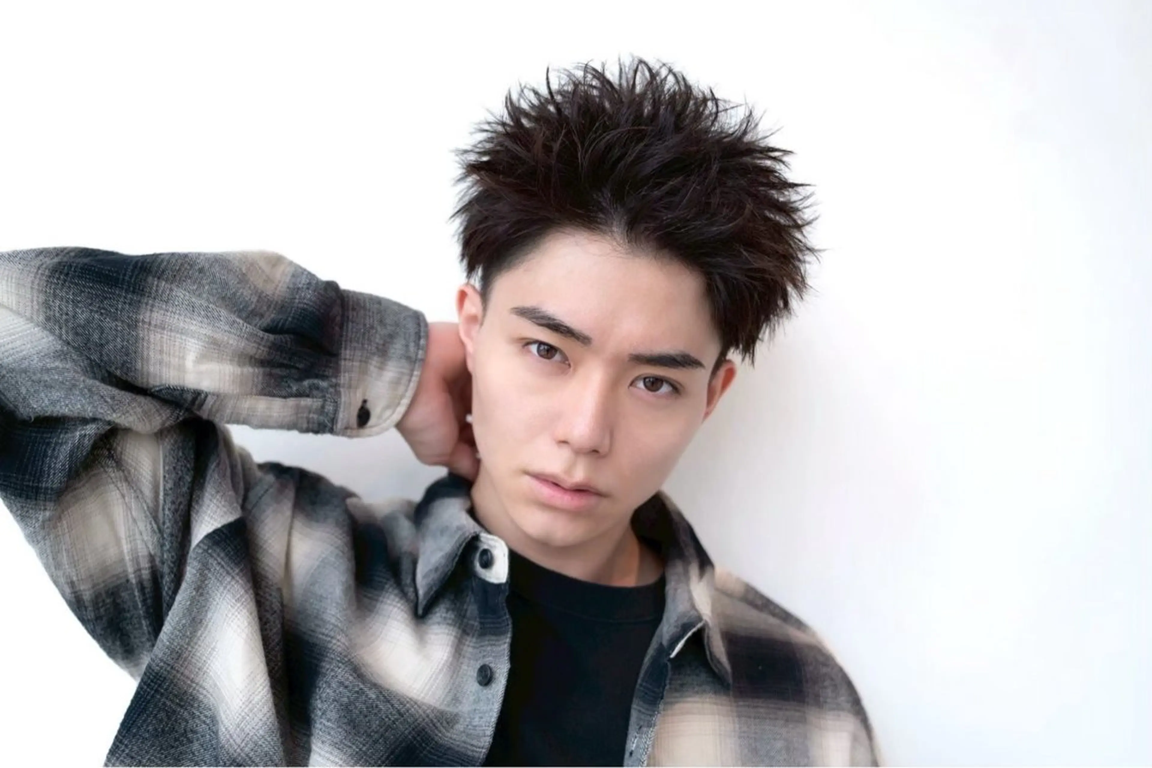 平日限定🔥　メンズカット＋最新トリートメント✂️ センターパート・スパイキーショートなど人気スタイル対応！の写真