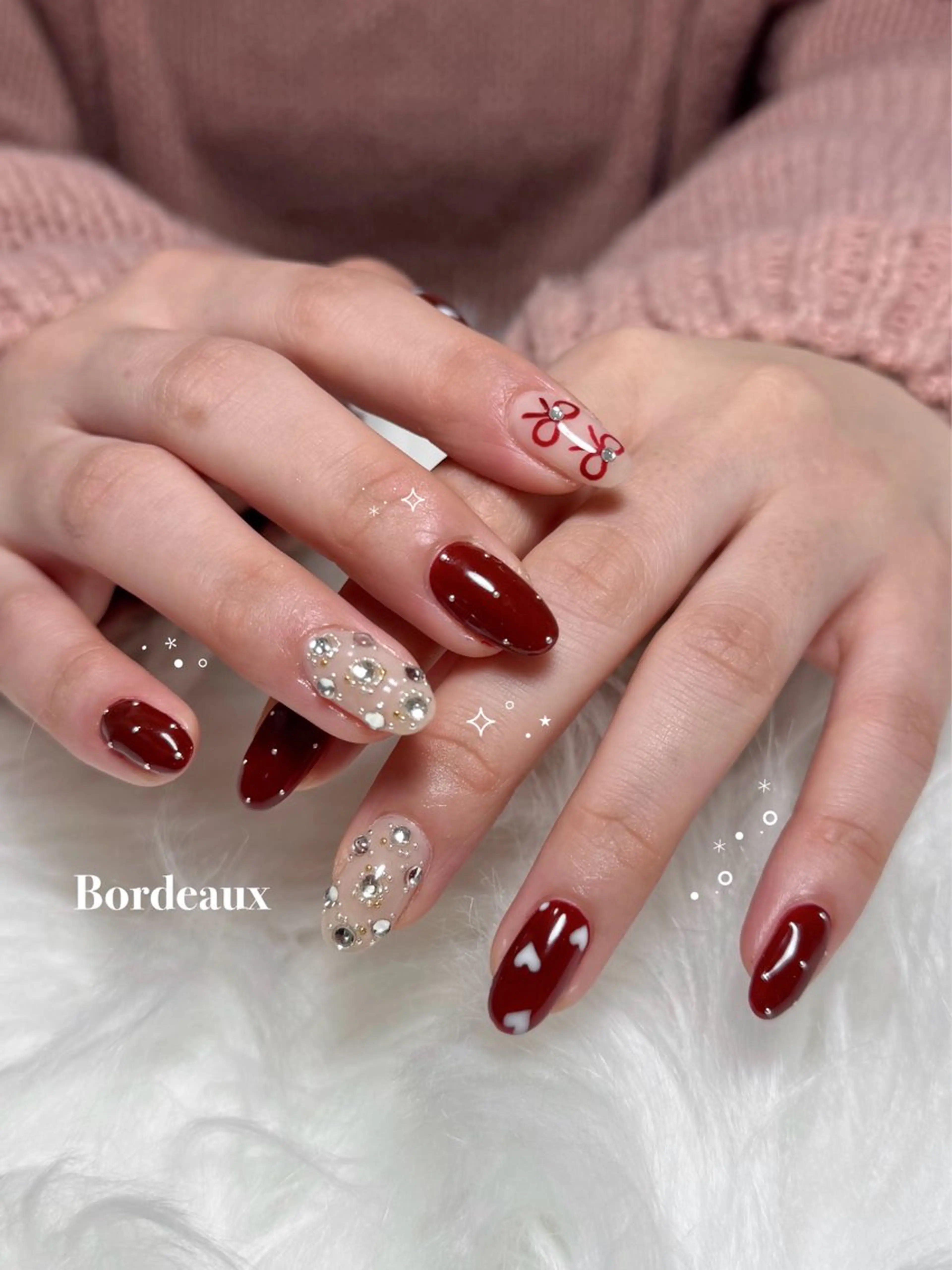 ネイル アートネイル ストーンネイル ハンドネイル nail salon CAREY 🎀のネイルデザイン