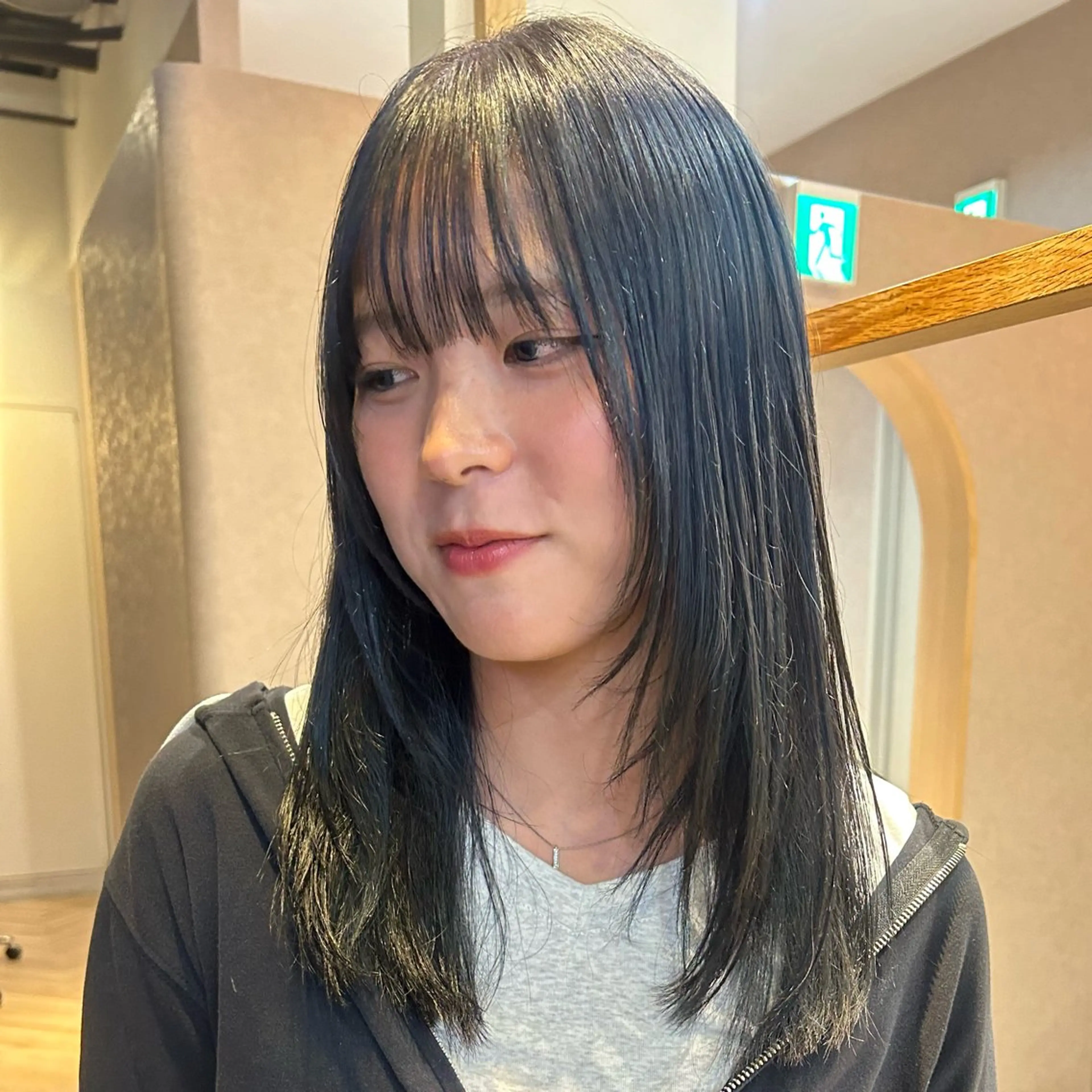 ミディアム カラー このか/似合わせ/ 透明感/ダブルカラーのヘアスタイル