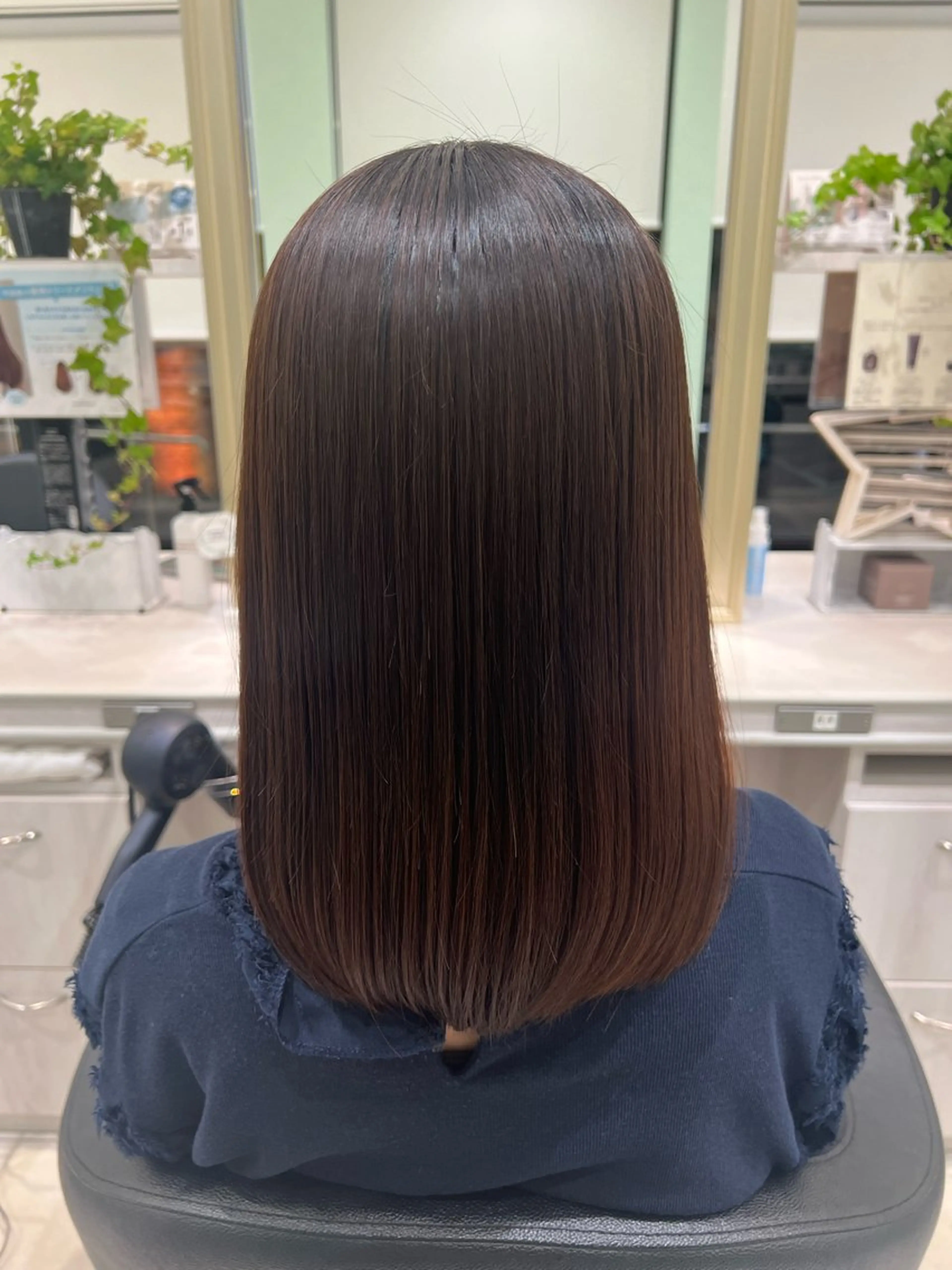 セミロング 古谷 香菜美のヘアスタイル